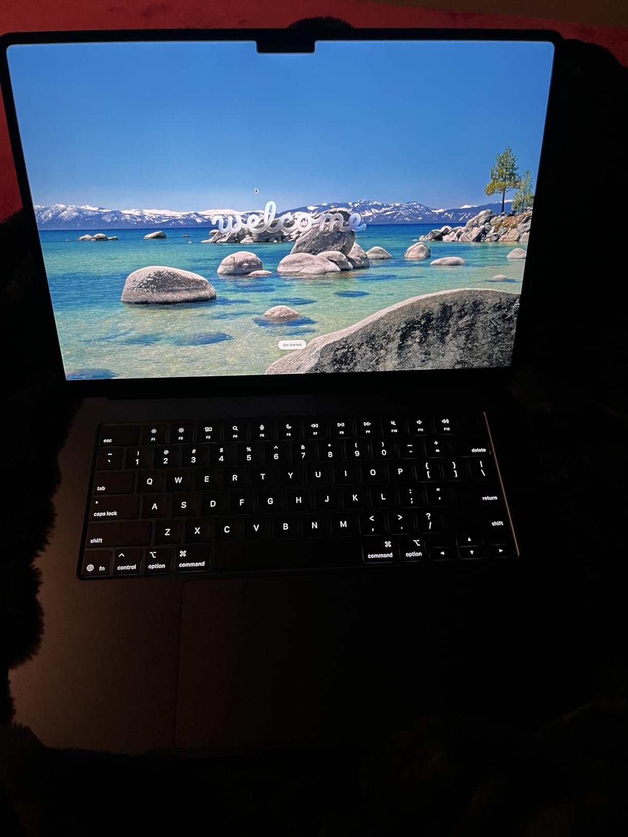 Apple 2025 MacBook Air 15-inch Laptop with M4 chip: Built for Apple Intelligence, 15.3 Apple 2025 MacBook Air 15-inch Laptop with M4 chip: Built for Apple Intelligence, 15.3