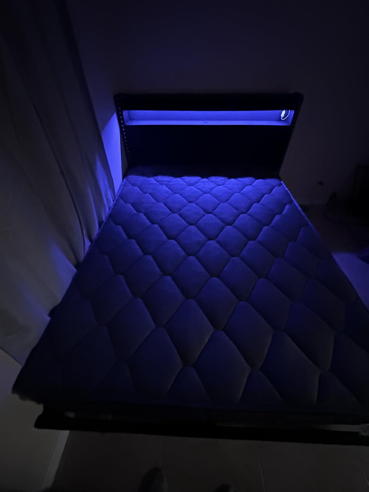 Queen Mattress, 12 Inch Hybrid Mattress in a Box, Memory Foam and Pocket Springs, Medium Plush Feel with Motion Isolating, CertiPUR-US Certified, Fiberglass Free -365-Night Trial Customer Review Queen Mattress, 12 Inch Hybrid Mattress in a Box, Memory Foam and Pocket Springs, Medium Plush Feel with Motion Isolating, CertiPUR-US Certified, Fiberglass Free -365-Night Trial - Customer Photo 1