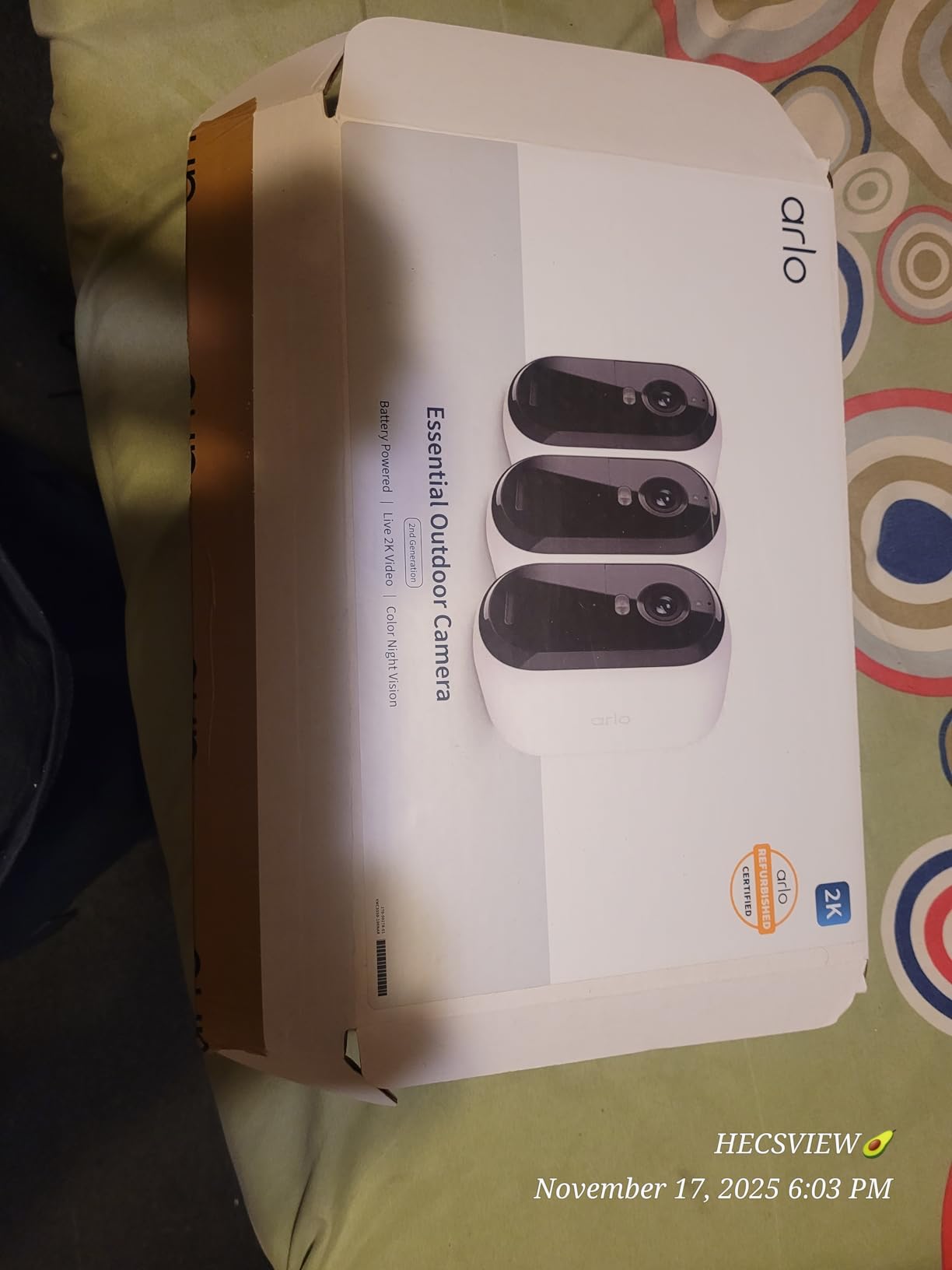 Arlo Essential 2K Cam 2nd Gen Wireless Indoor/Outdoor, Color Night Vision, 2-Way Audio, Motion Alerts, Wide Angle, Spotlight - White Renewed - Customer Photo 1