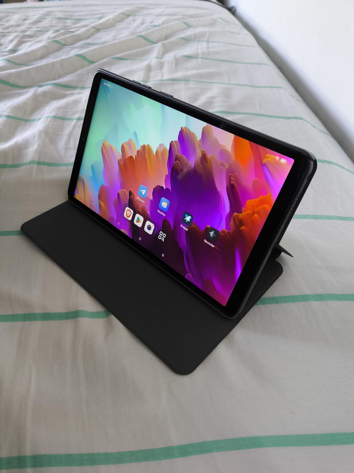 Lenovo Tab One - Lightweight Tablet - up to 12.5 Hours of YouTube Streaming - 8.7 Lenovo Tab One - Lightweight Tablet - up to 12.5 Hours of YouTube Streaming - 8.7