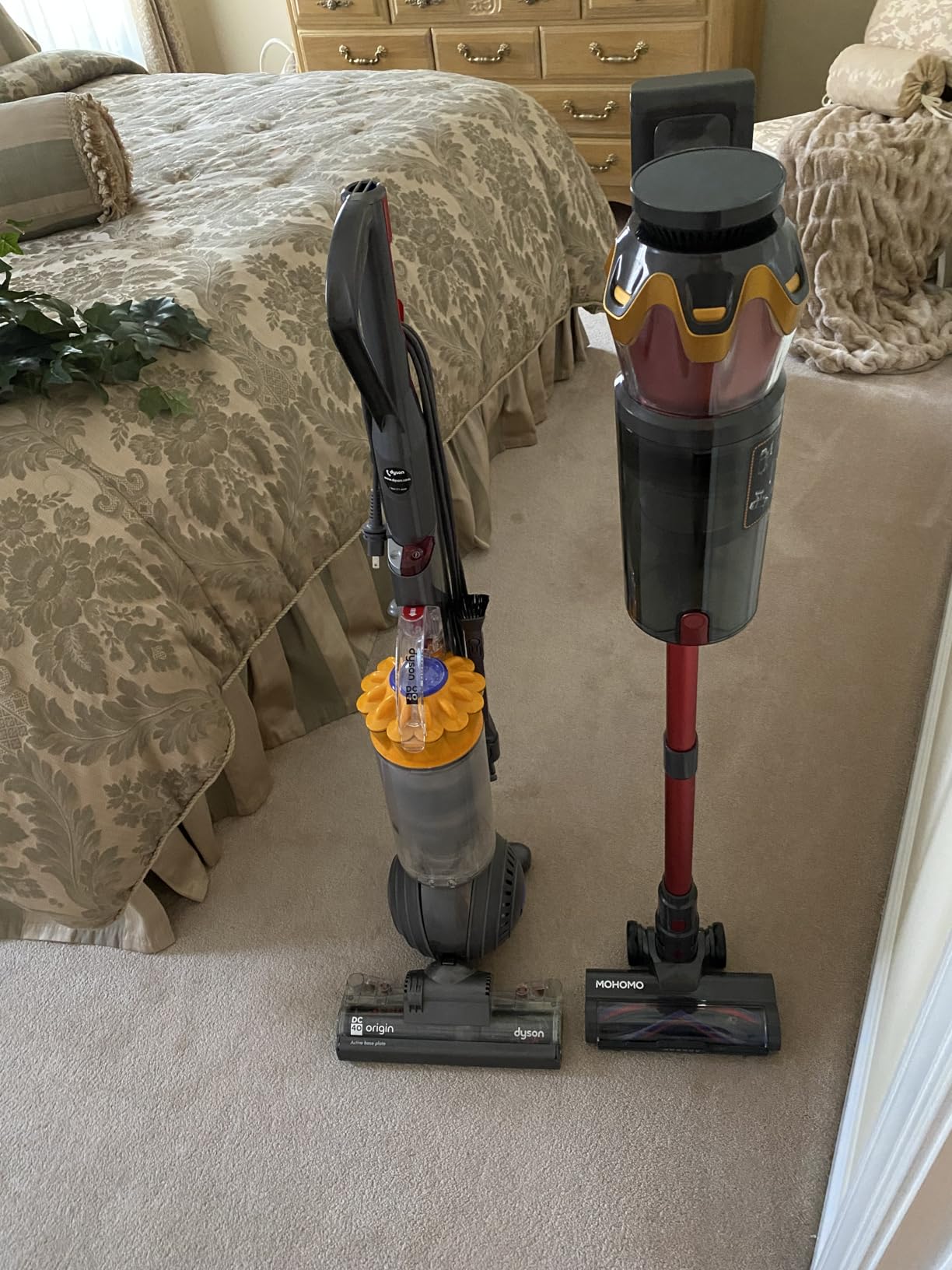 Cordless Vacuum Cleaner, 650W 55KPa 70Mins Vacuum Cleaners for Home, Self-Standing Stick Vacuum with Anti-Tangle Brush & OLED Touch Screen, Vacuum Cleaner for Hardwood Floors,Carpet,Pet Hair,Car (Red) - Customer Photo 1