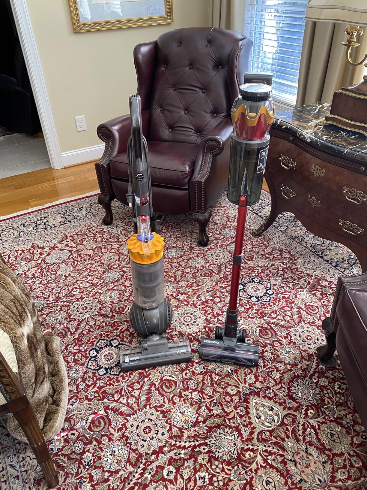 Cordless Vacuum Cleaner, 650W 55KPa 70Mins Vacuum Cleaners for Home, Self-Standing Stick Vacuum with Anti-Tangle Brush & OLED Touch Screen, Vacuum Cleaner for Hardwood Floors,Carpet,Pet Hair,Car (Red) - Customer Photo 2