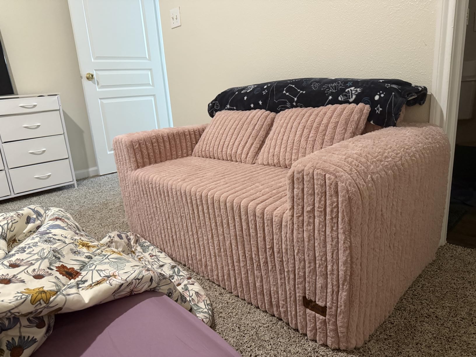 Hobestluk Couch Sofa 2-Seater Foam Sofa Loveseat for Small Spaces Comfy Sofas with Removable Cover Furry Couch with Pillows for Living Room, Bedroom, Apartment, Office (Dark Grey, Loveseat) - Customer Photo 2