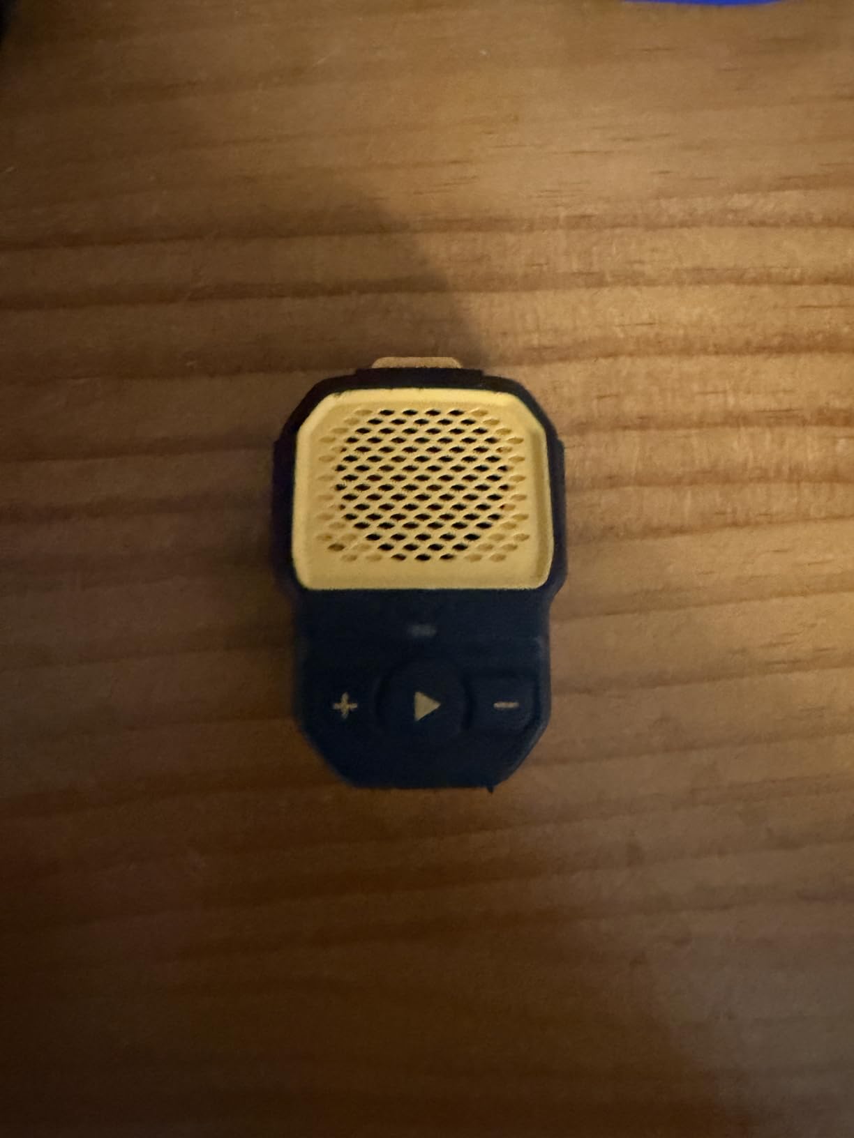 TOZO PM1 AI Smart Speaker with AI Assistants, Wearable Speaker for Hands-Free, 20 Hour Playtime Clip-On Wireless Portable Bluetooth Speaker Built-in Mic, Mini Gifts for Working, Sports Customer Review TOZO PM1 AI Smart Speaker with AI Assistants, Wearable Speaker for Hands-Free, 20 Hour Playtime Clip-On Wireless Portable Bluetooth Speaker Built-in Mic, Mini Gifts for Working, Sports - Customer Photo 1
