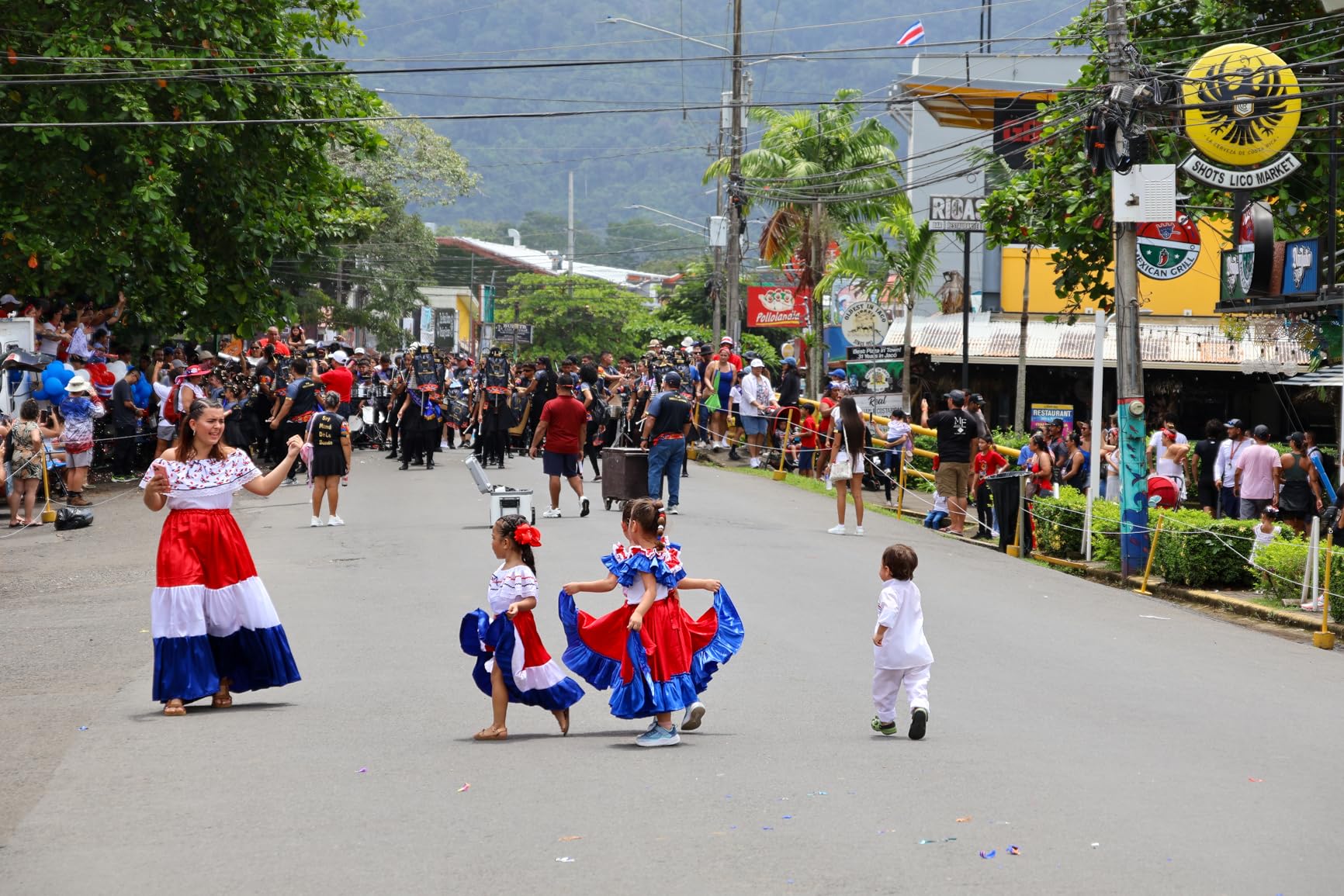 Sigma 16-300mm F3.5-6.7 DC OS | Contemporary Customer Review Sigma 16-300mm F3.5-6.7 DC OS | Contemporary - Customer Photo 1