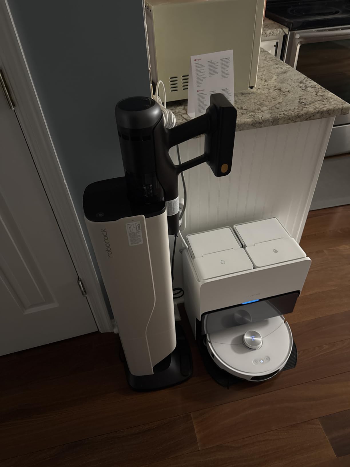 roborock H60 Hub Ultra Cordless Vacuum Cleaner with Auto-Empty Dock, Upgraded 210AW Suction Stick Vacuum Cleaners for Home and Pet Hair, 90-Min Runtime, Anti-Tangle Brush, 140° LED Dust Detection Customer Review roborock H60 Hub Ultra Cordless Vacuum Cleaner with Auto-Empty Dock, Upgraded 210AW Suction Stick Vacuum Cleaners for Home and Pet Hair, 90-Min Runtime, Anti-Tangle Brush, 140° LED Dust Detection - Customer Photo 1