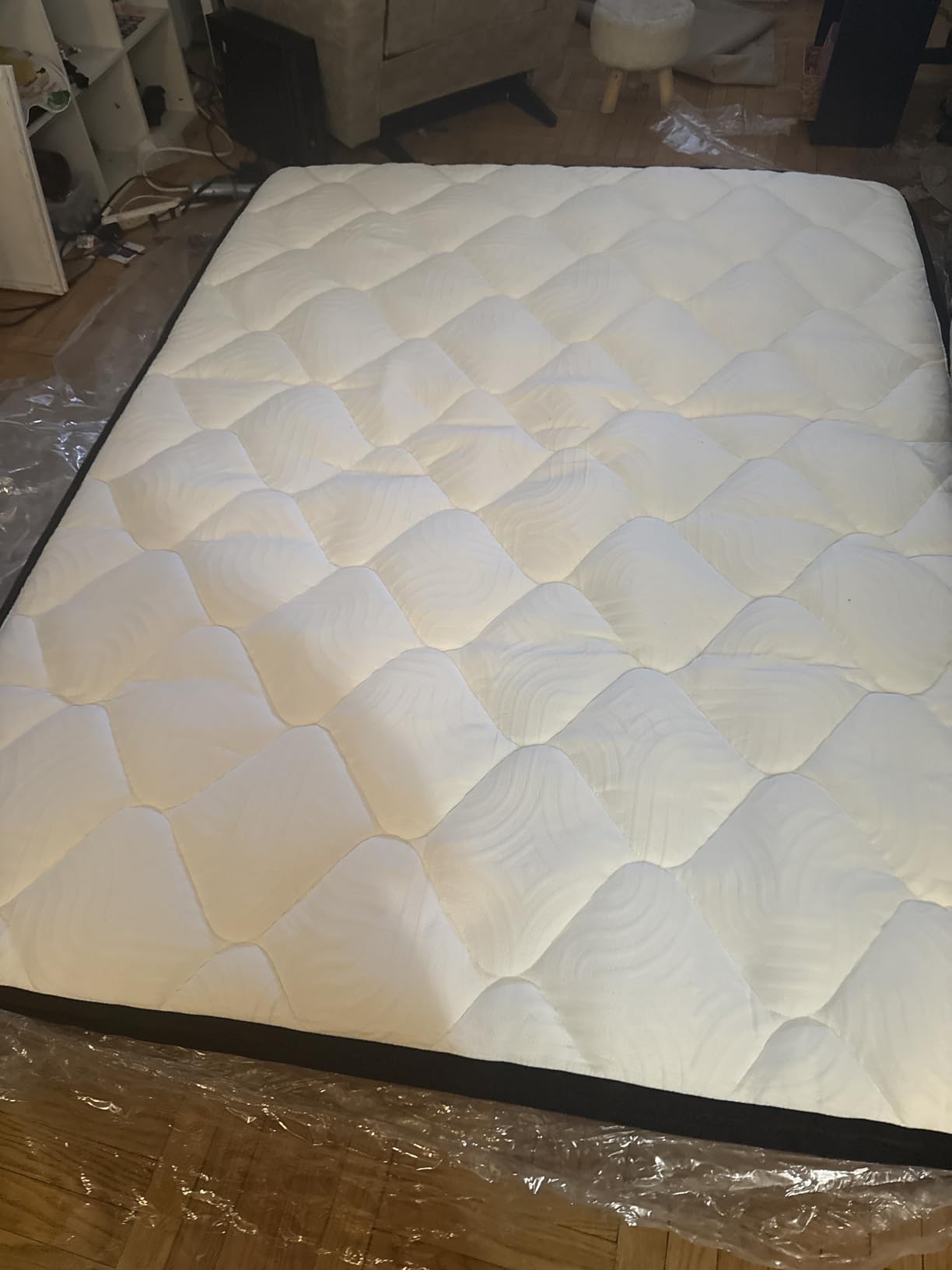 Queen Size Mattress, 10 Inch Hybrid Memory Foam Queen Mattress in a Box, Pressure Relief, Medium, CertiPUR-US Customer Review Queen Size Mattress, 10 Inch Hybrid Memory Foam Queen Mattress in a Box, Pressure Relief, Medium, CertiPUR-US - Customer Photo 1