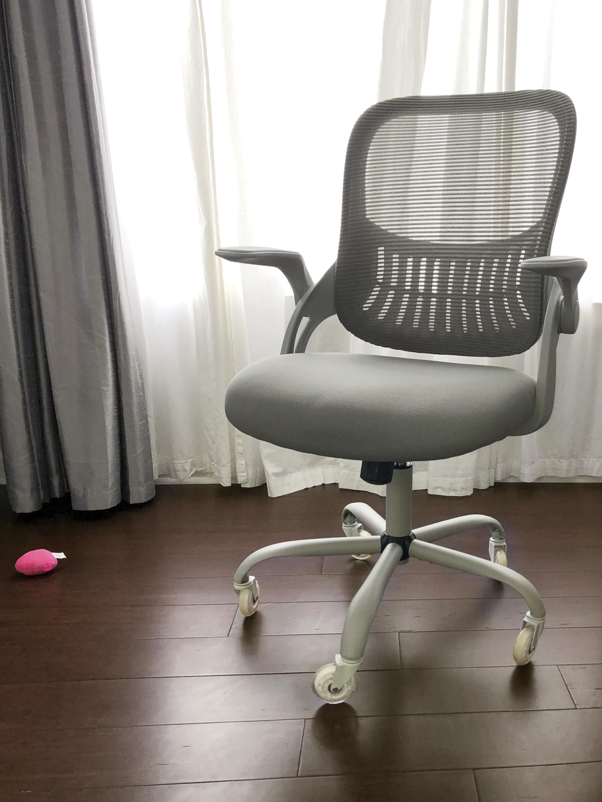 Sweetcrispy Office Computer Desk Chair, Ergonomic Mid-Back Mesh Rolling Work Swivel Task Chairs with Wheels, Comfortable Lumbar Support, Comfy Flip-up Arms for Home, Bedroom, Study, Student, Black Customer Review Sweetcrispy Office Computer Desk Chair, Ergonomic Mid-Back Mesh Rolling Work Swivel Task Chairs with Wheels, Comfortable Lumbar Support, Comfy Flip-up Arms for Home, Bedroom, Study, Student, Black - Customer Photo 1