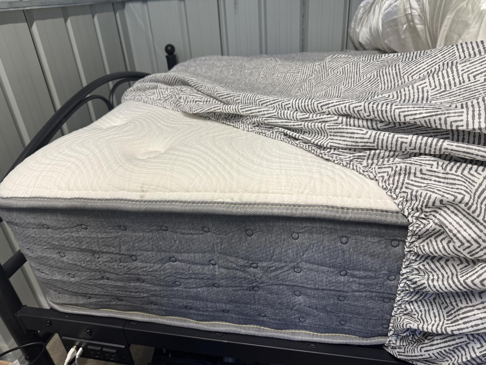 12 Inch Full Size Mattress | The Feel Most Sleepers Prefer | Hybrid Full Mattress Contouring Memory Foam Comfort & Balanced Support for Back and Side Sleepers – Medium-Firm,365-Night Trial - Customer Photo 5