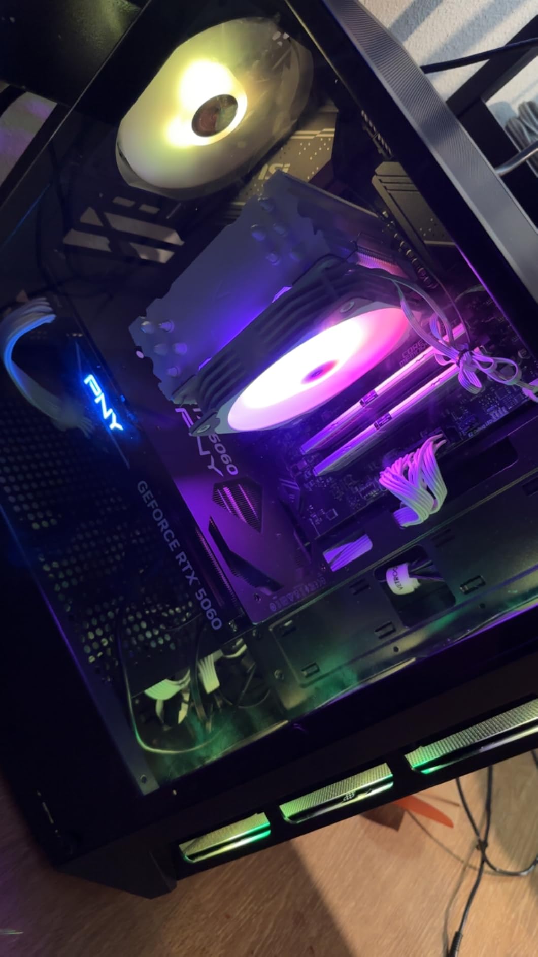 PNY NVIDIA GeForce RTX 5060 Epic-X ARGB OC Triple Fan customer photo 1