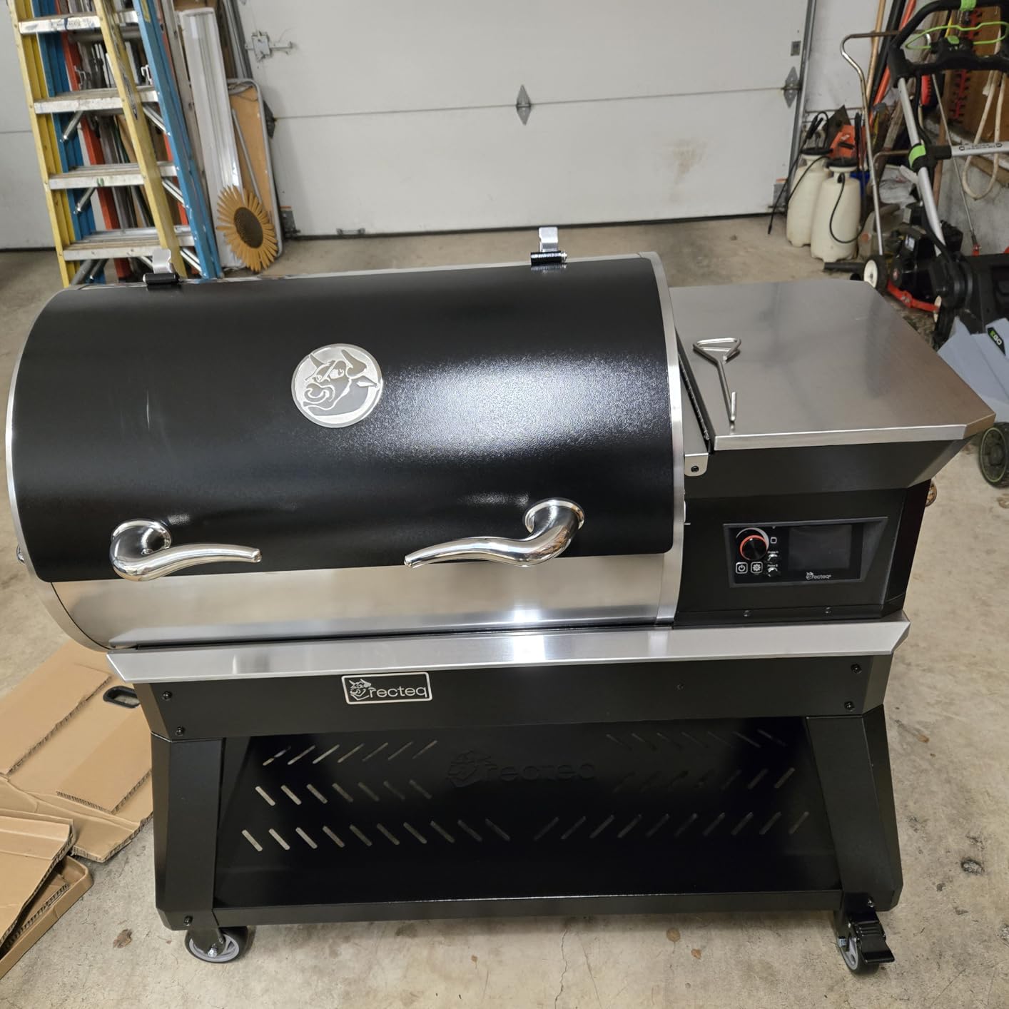 recteq Pellet Smoker Grill Deck Boss 800, Electric Pellet Smoker, Outdoor Grills & Smokers, Wi-Fi-Enabled BBQ Grill Customer Review recteq Pellet Smoker Grill Deck Boss 800, Electric Pellet Smoker, Outdoor Grills & Smokers, Wi-Fi-Enabled BBQ Grill - Customer Photo 1