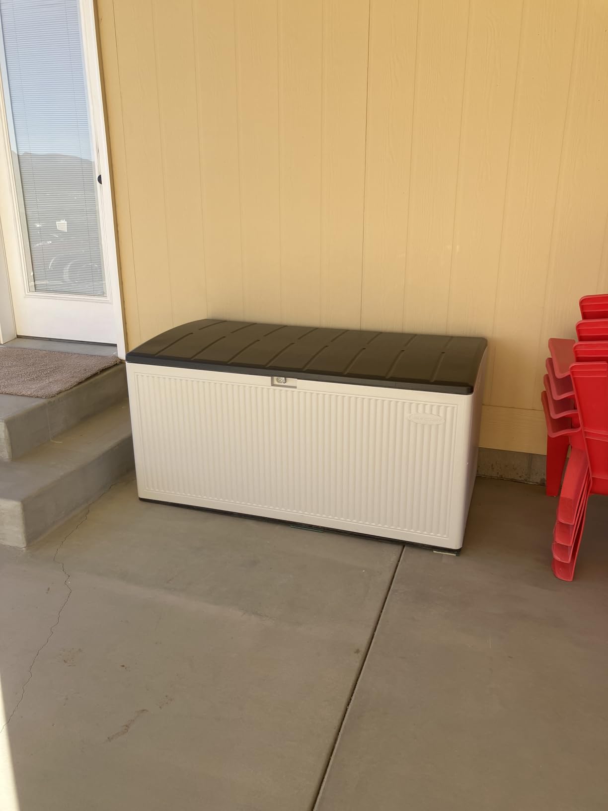 Suncast 160-Gal. Waterproof Resin Extra-Large Outdoor Patio Deck Box with Pad-Lockable Lid, Modern Reeded Outdoor Patio Bench/Storage Box for Cushions, Garden Tools, and More, Iron Ore/French Gray Customer Review Suncast 160-Gal. Waterproof Resin Extra-Large Outdoor Patio Deck Box with Pad-Lockable Lid, Modern Reeded Outdoor Patio Bench/Storage Box for Cushions, Garden Tools, and More, Iron Ore/French Gray - Customer Photo 3