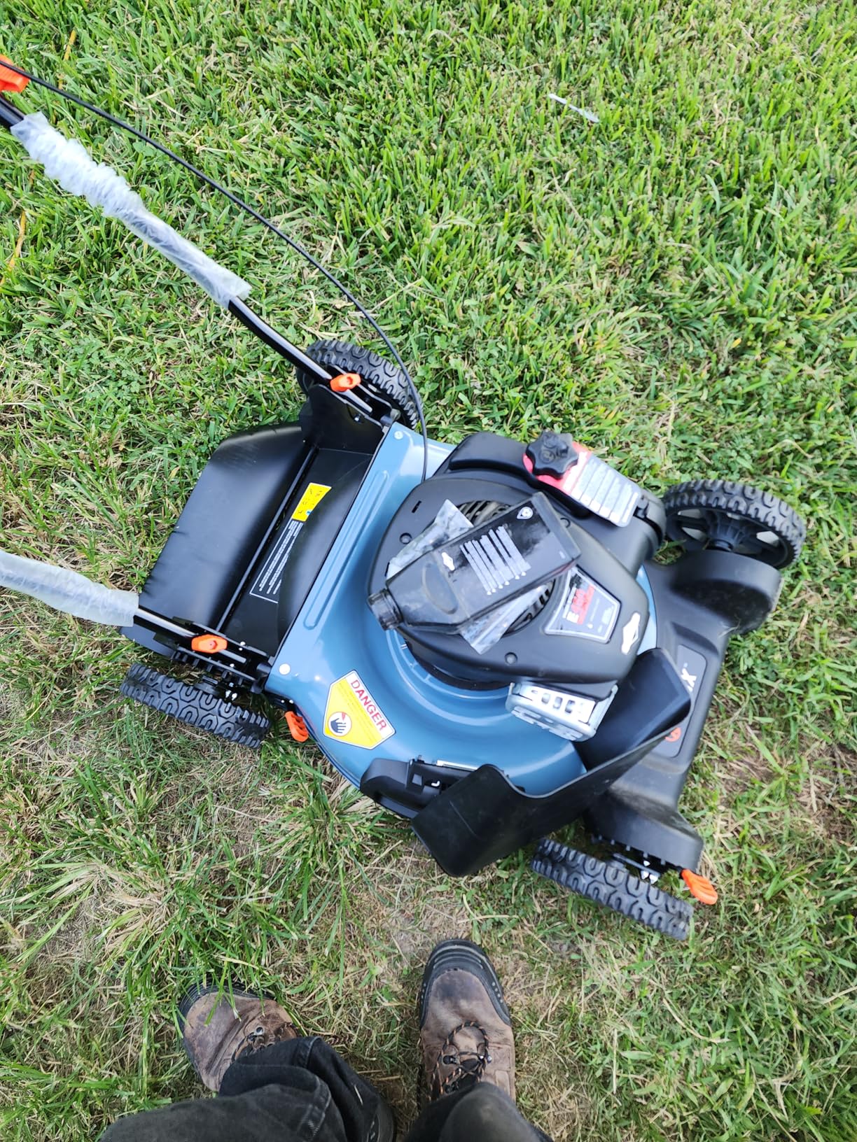 SENIX LSSG-M9 21-inch Gas Self-Propelled Lawn Mower - 140 cc 4-Cycle Briggs & Stratton Engine, Bagging, Mulching, and Side Discharge, 6-Position Lever Height Adjustment Customer Review SENIX LSSG-M9 21-inch Gas Self-Propelled Lawn Mower - 140 cc 4-Cycle Briggs & Stratton Engine, Bagging, Mulching, and Side Discharge, 6-Position Lever Height Adjustment - Customer Photo 2