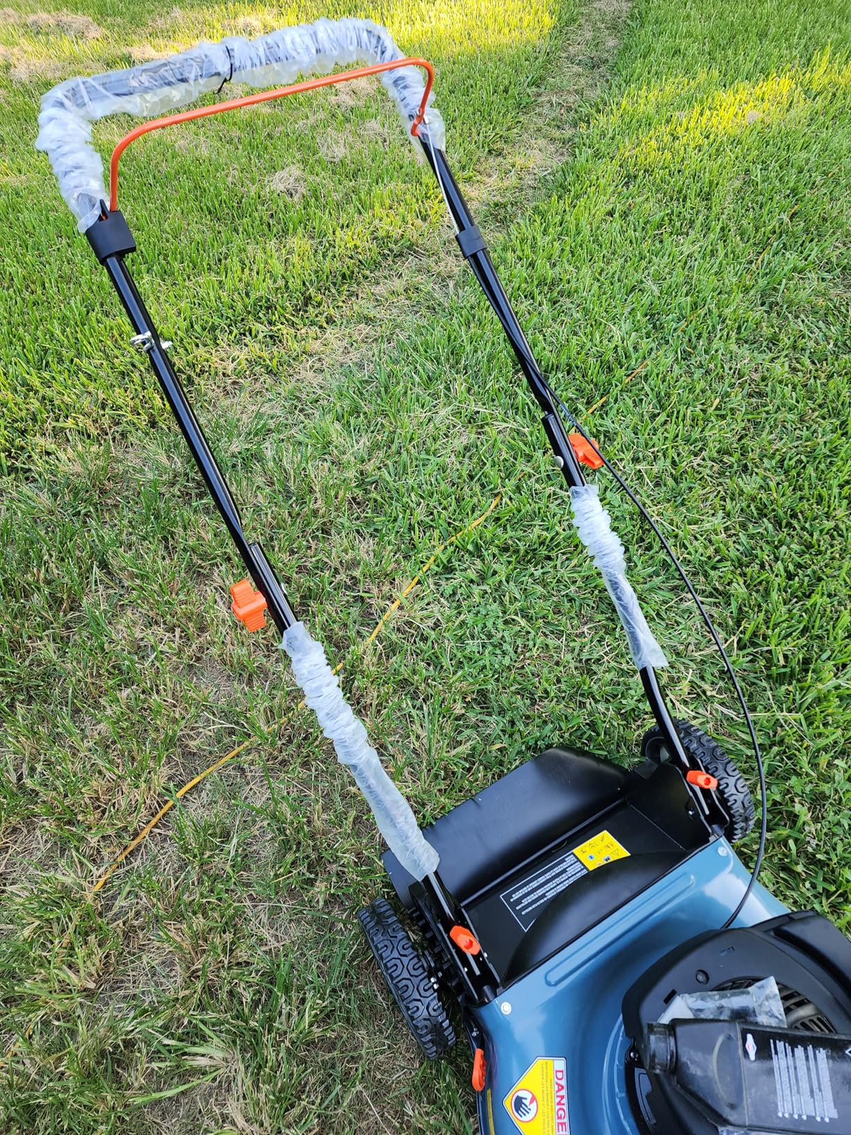 SENIX LSSG-M9 21-inch Gas Self-Propelled Lawn Mower - 140 cc 4-Cycle Briggs & Stratton Engine, Bagging, Mulching, and Side Discharge, 6-Position Lever Height Adjustment Customer Review SENIX LSSG-M9 21-inch Gas Self-Propelled Lawn Mower - 140 cc 4-Cycle Briggs & Stratton Engine, Bagging, Mulching, and Side Discharge, 6-Position Lever Height Adjustment - Customer Photo 2