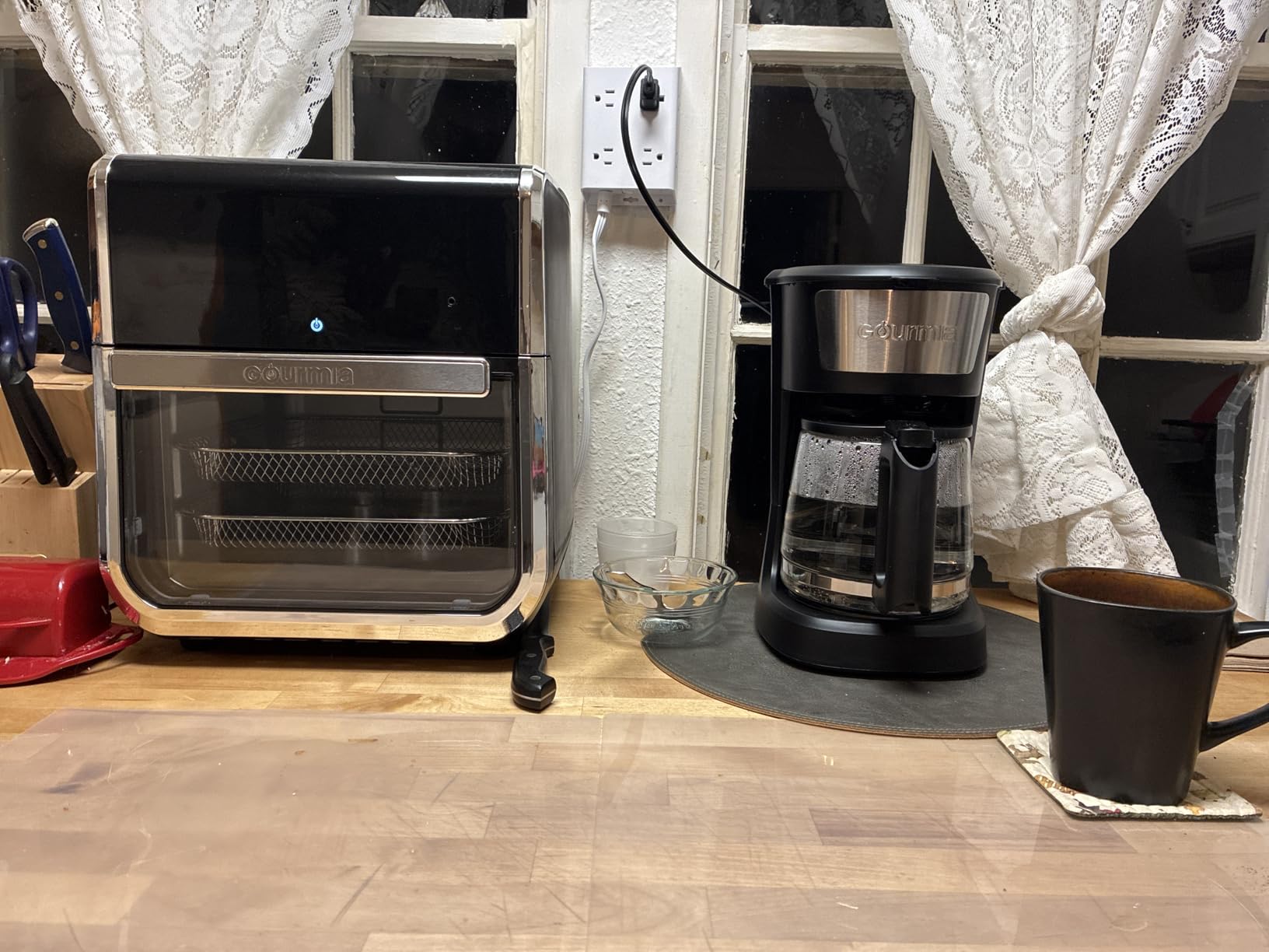 Gourmia 12 Cup One-Touch Coffee Maker – Pause and Serve with Automatic Keep Warm, Easy View Water Window, Compact Design, Stainless Steel Accents, Black Customer Review Gourmia 12 Cup One-Touch Coffee Maker – Pause and Serve with Automatic Keep Warm, Easy View Water Window, Compact Design, Stainless Steel Accents, Black - Customer Photo 2