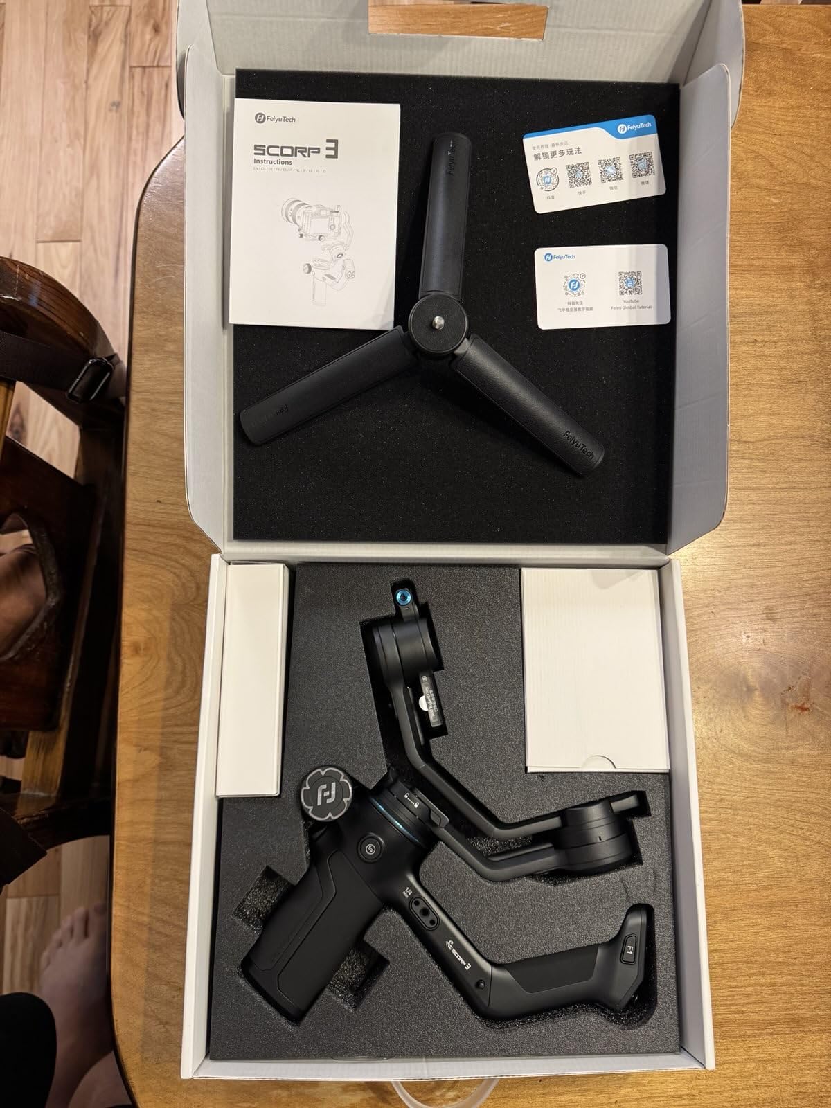 FeiyuTech SCORP 3 Gimbal Stabilizer Full Kit with Case, Pole, Light, AI Tracking, 7.72lb Load for Mirrorless/DSLR Cameras, Detachable Handle, Native Vertical Shooting for Canon Sony Nikon Fujifilm Customer Review FeiyuTech SCORP 3 Gimbal Stabilizer Full Kit with Case, Pole, Light, AI Tracking, 7.72lb Load for Mirrorless/DSLR Cameras, Detachable Handle, Native Vertical Shooting for Canon Sony Nikon Fujifilm - Customer Photo 1