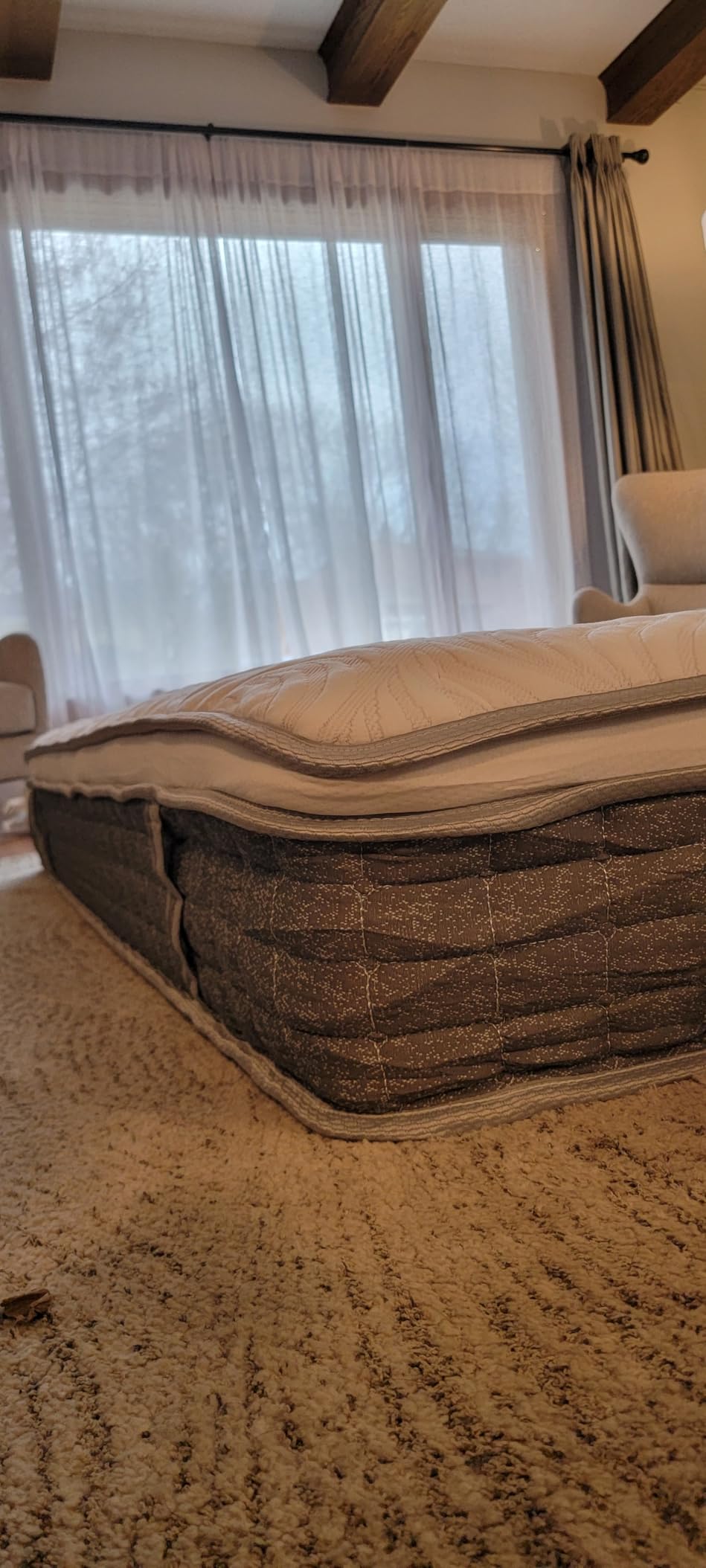 BedsPick Queen Mattress Made in USA, 13 Inch Hand-Tufted with Pillow Top, Gel Memory Foam and Innerspring Luxury Hybrid Mattress in a Box, Pressure Relief, 365-Night Trial Customer Review BedsPick Queen Mattress Made in USA, 13 Inch Hand-Tufted with Pillow Top, Gel Memory Foam and Innerspring Luxury Hybrid Mattress in a Box, Pressure Relief, 365-Night Trial - Customer Photo 3