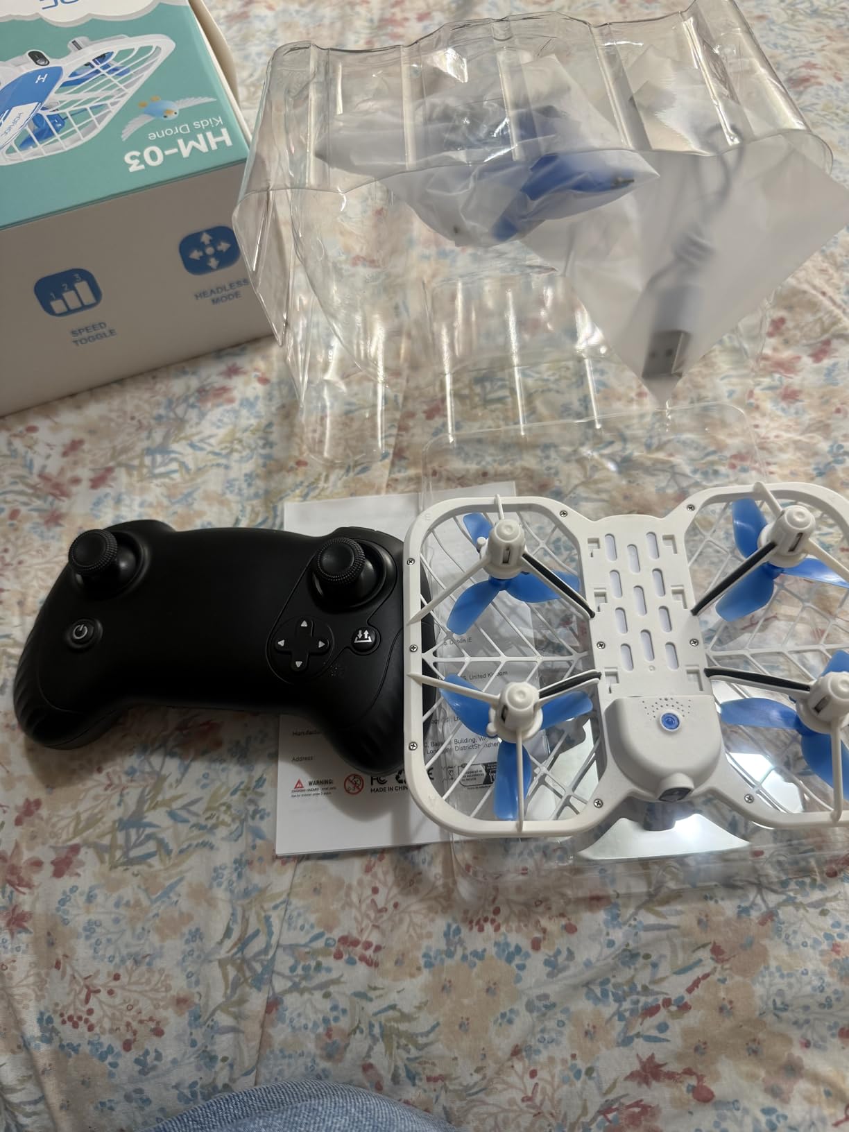 HOFMOC Mini Drone for Kids 8-15, Indoor Drones Gifts for Boys 8-12, Boys Toys Age 8-10, Beginner Drones with Propeller Protection, Throw to Go, Altitude Hold, 3D Flips and Headless Mode Customer Review HOFMOC Mini Drone for Kids 8-15, Indoor Drones Gifts for Boys 8-12, Boys Toys Age 8-10, Beginner Drones with Propeller Protection, Throw to Go, Altitude Hold, 3D Flips and Headless Mode - Customer Photo 2