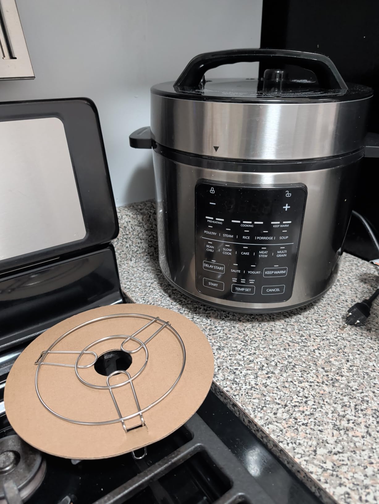 Simple Deluxe 16-in-1 Electric Pressure Cooker, 8QT Stainless Steel & Non-Stick Multi Cooker for Slow Cook, Meat Stew, Cake, Porridge, Multigrain, Dishwasher Safe, Silver Customer Review Simple Deluxe 16-in-1 Electric Pressure Cooker, 8QT Stainless Steel & Non-Stick Multi Cooker for Slow Cook, Meat Stew, Cake, Porridge, Multigrain, Dishwasher Safe, Silver - Customer Photo 2