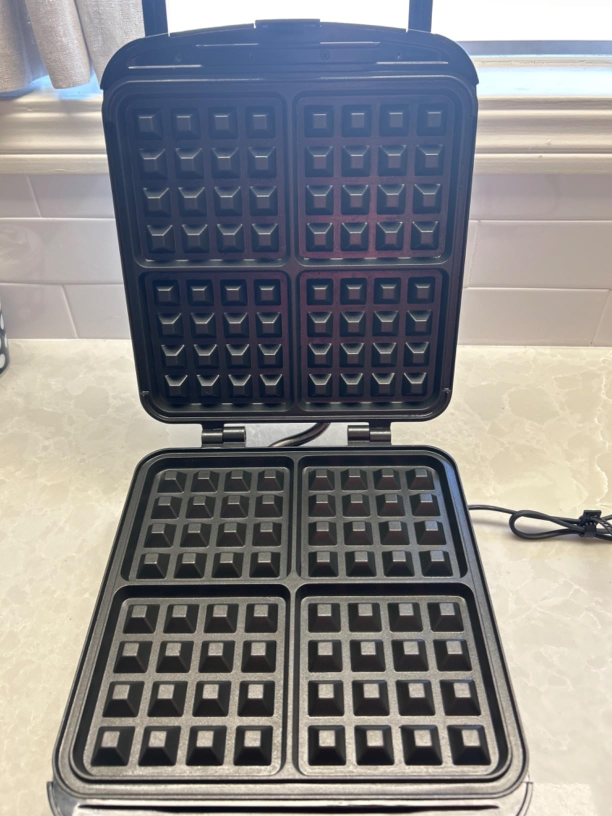 Cuisinart 4 Slice Belgian Waffle Maker - Square, WAF-150NAS Customer Review Cuisinart 4 Slice Belgian Waffle Maker - Square, WAF-150NAS - Customer Photo 1
