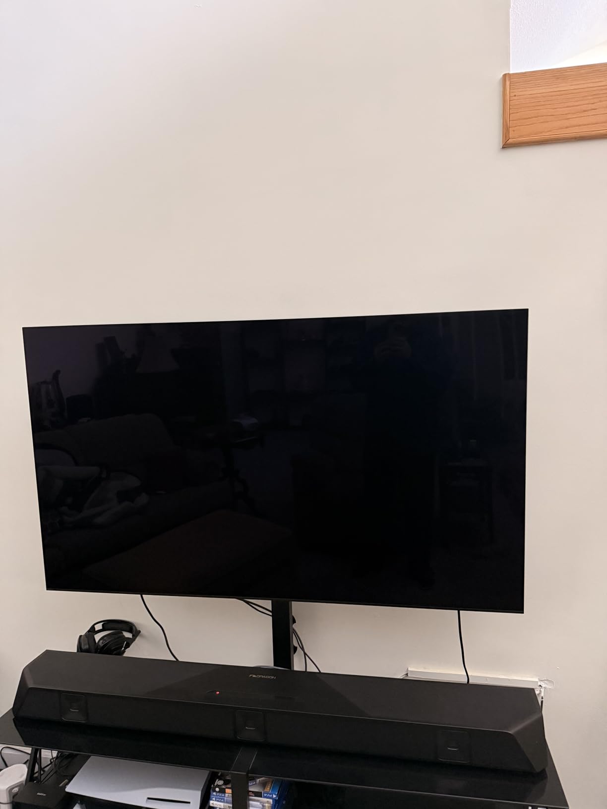 65 Inch OLED 4K Ultra HD TV BRAVIA XR8B Smart Google TV with Dolby Vision HDR and Exclusive Features for PlayStation 5 (K-65XR8B), 2025 Model customer photo 2