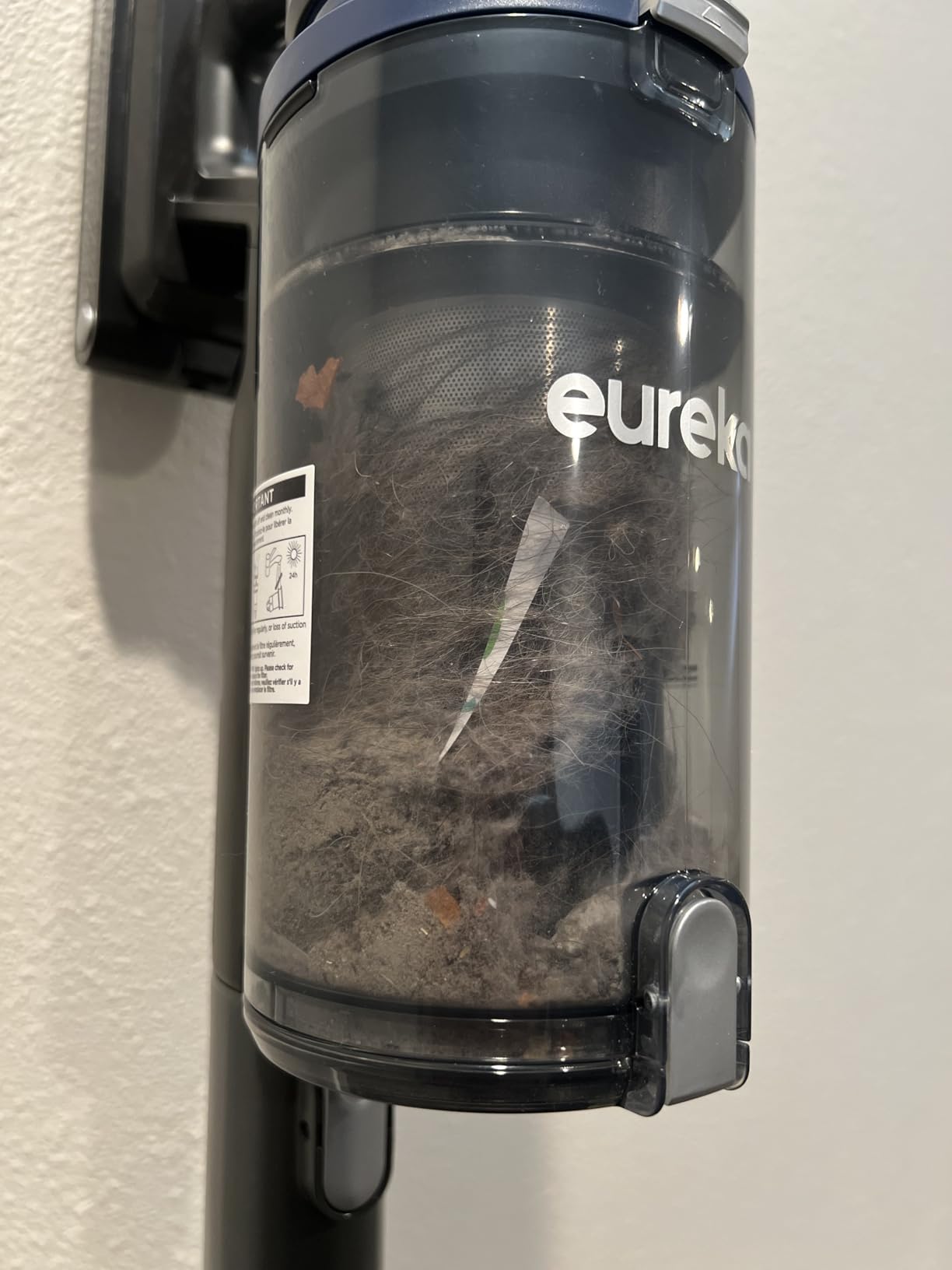 Eureka Cordless Vacuum Cleaner, Anti-Tangle Brushroll, Rechargeable Stick Vacuum, Lightweight for Carpet, Hard Floor, Pet Hair, Black NEC451BL Customer Review Eureka Cordless Vacuum Cleaner, Anti-Tangle Brushroll, Rechargeable Stick Vacuum, Lightweight for Carpet, Hard Floor, Pet Hair, Black NEC451BL - Customer Photo 2