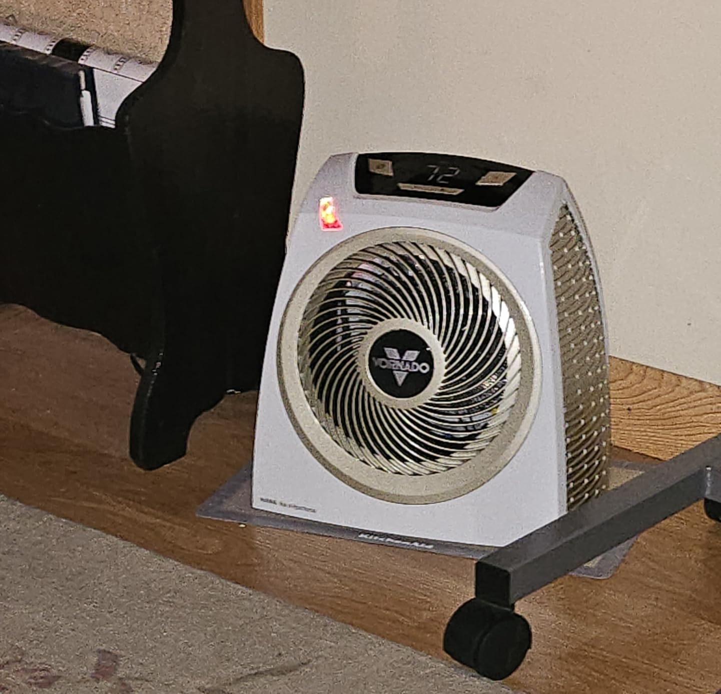Vornado AVH10 (2025) Space Heater for Home, Fan Only Option, Digital Display with Adjustable Thermostat, Advanced Safety Features, Auto Climate Control, Whole Room Electric Heater for Indoors, White customer photo 2