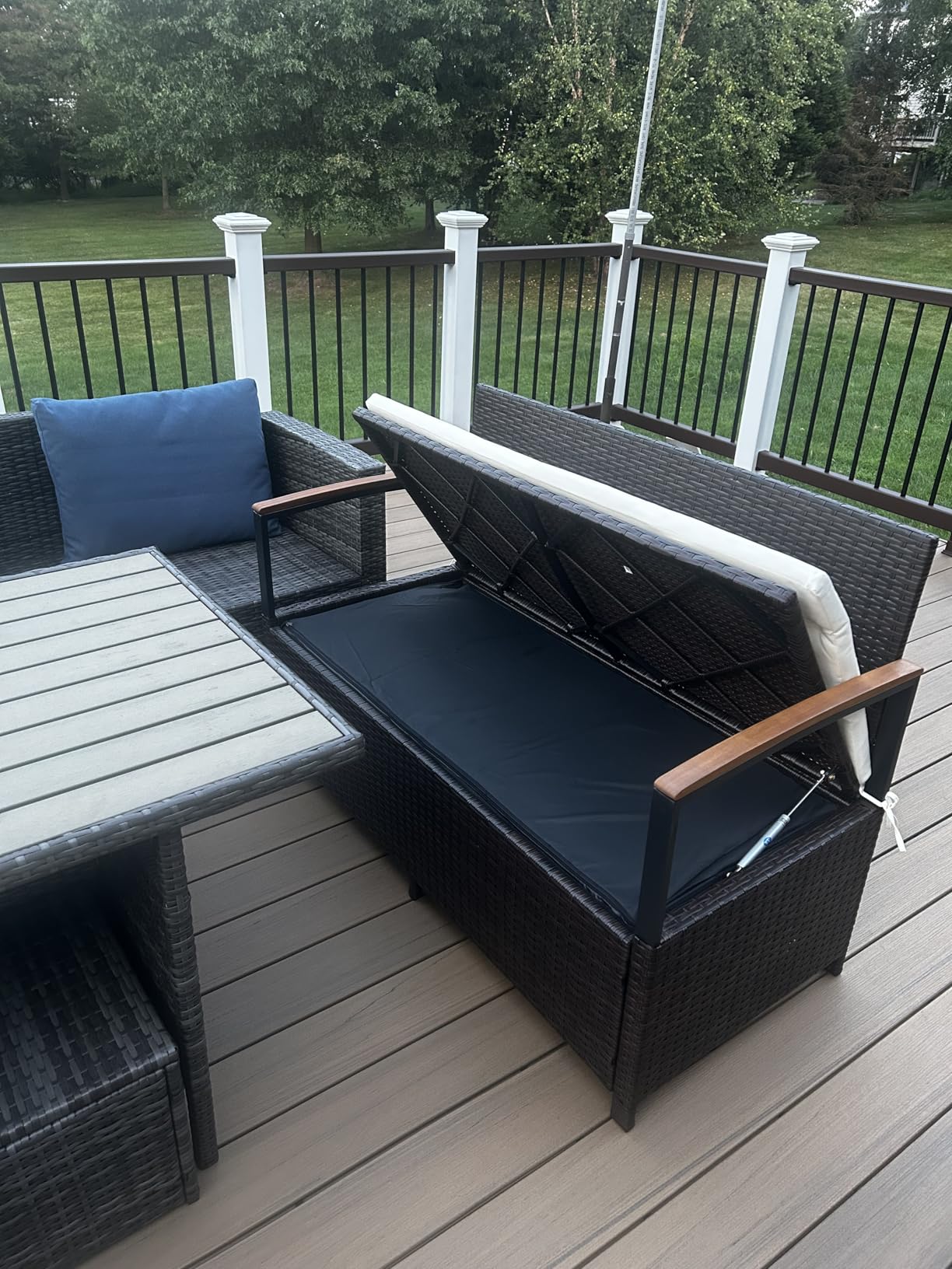 RELAX4LIFE Wicker Outdoor Storage Bench - Rattan Deck Box w/Protective Liner for Patio Furniture Pillows, Pool Supplies & Garden Tools, Porch Loveseat with Seat Cushion, Acacia Wood Armrests Customer Review RELAX4LIFE Wicker Outdoor Storage Bench - Rattan Deck Box w/Protective Liner for Patio Furniture Pillows, Pool Supplies & Garden Tools, Porch Loveseat with Seat Cushion, Acacia Wood Armrests - Customer Photo 2