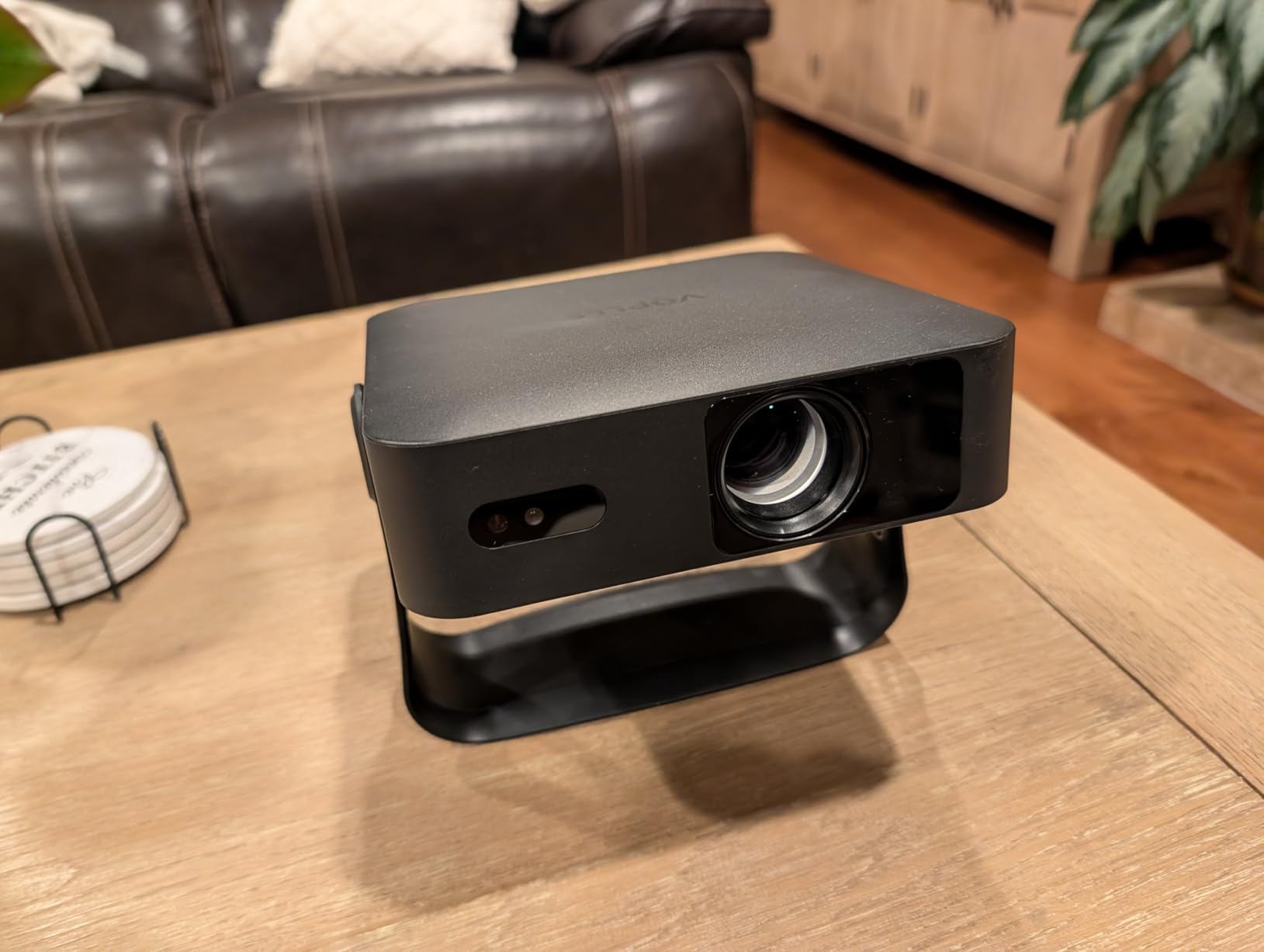 Officially-Licensed APP & Native 1080P Thinnest 1.81 Smart Mini Projector with WiFi and Bluetooth, Auto Focus & Keystone Portable Outdoor Projector, VOPLLS 4K Support Home Movie Projector customer photo 2