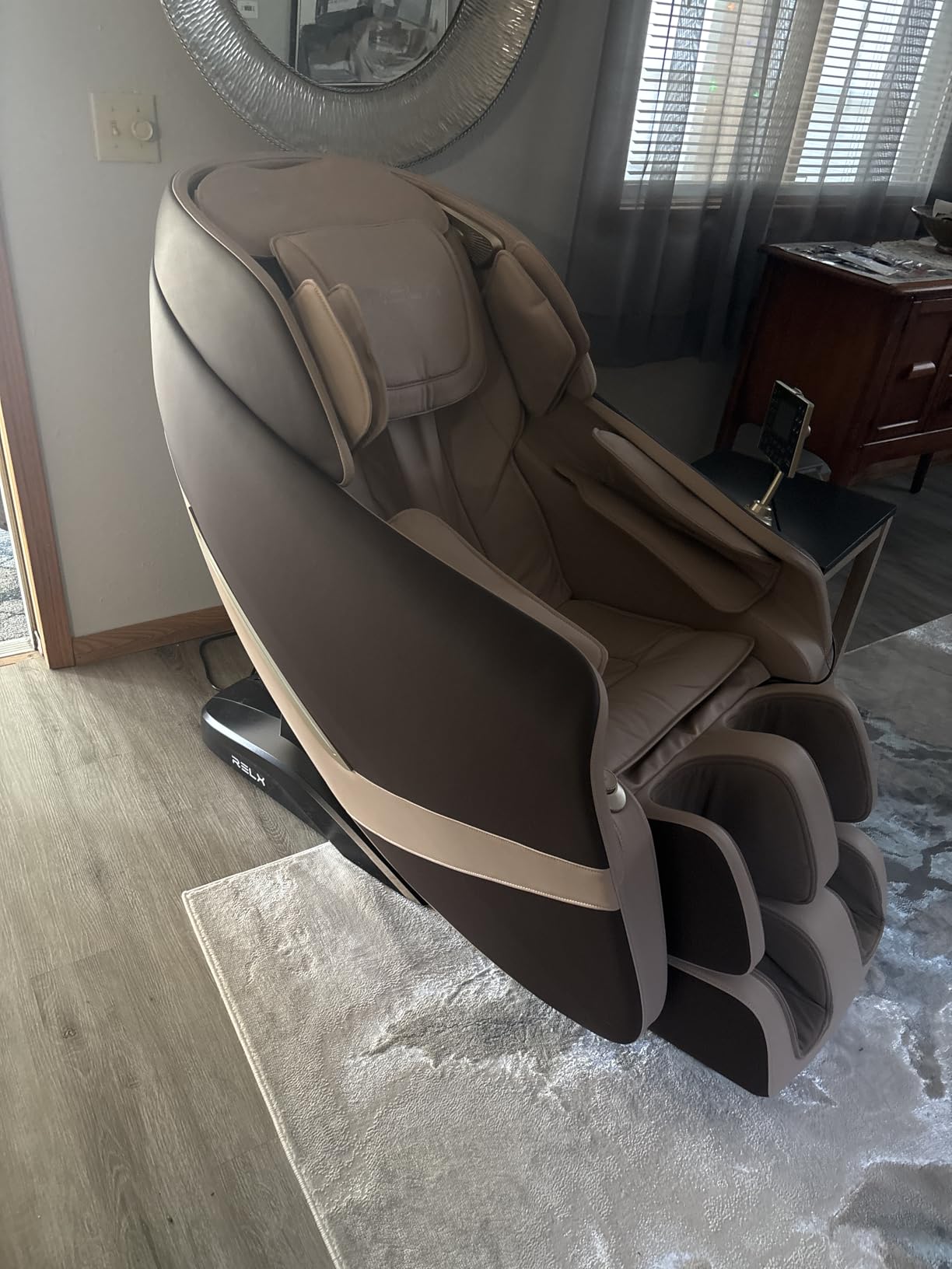 RELX 2026 Massage Chair Full Body, Zero Gravity Airbag Shiatsu Massage Chair with SL-Track, Heating, AI Control, Body Scan, 13 Modes, Foot Rollers, and Deep Yoga Stretch (Black) - Customer Photo 1