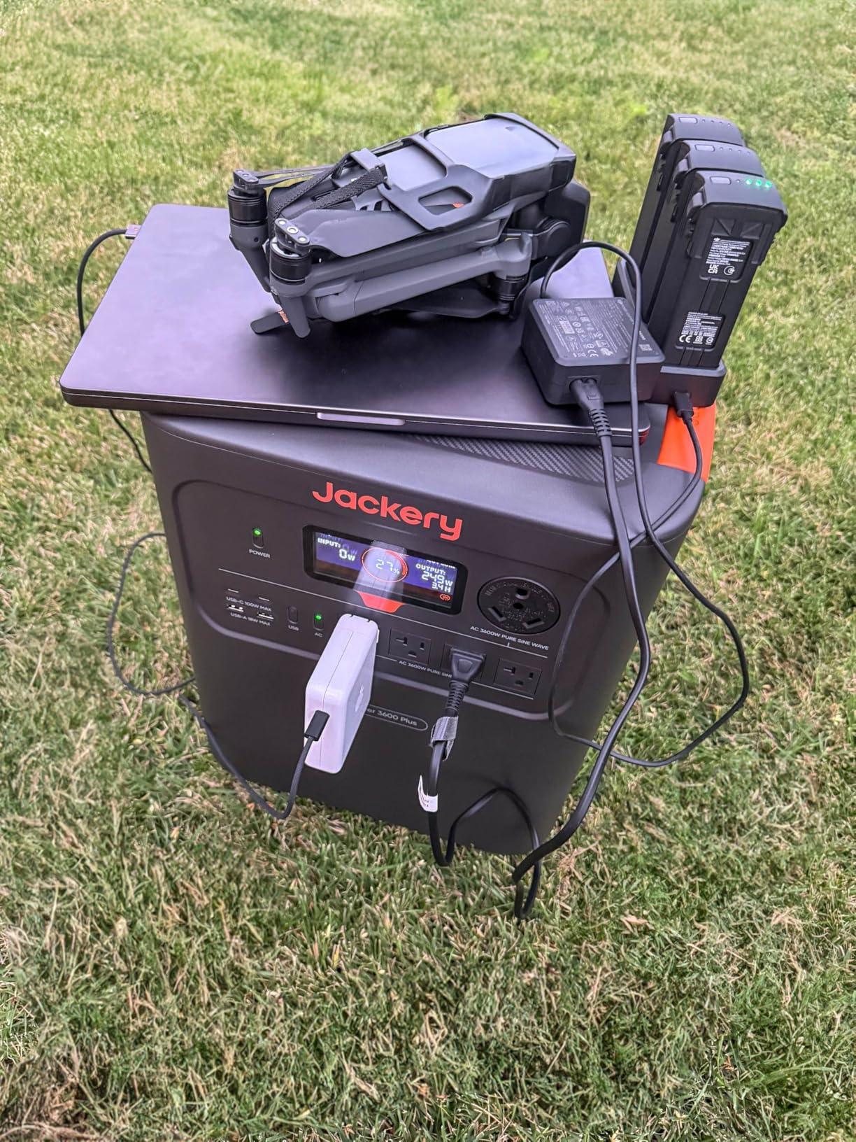 Jackery HomePower 3600 Plus Portable Power Station with 2x 200W Solar Panels, 3600W AC Output, 3584Wh LFP Solar Generator, Expandable up to 43kWh - Customer Photo 1