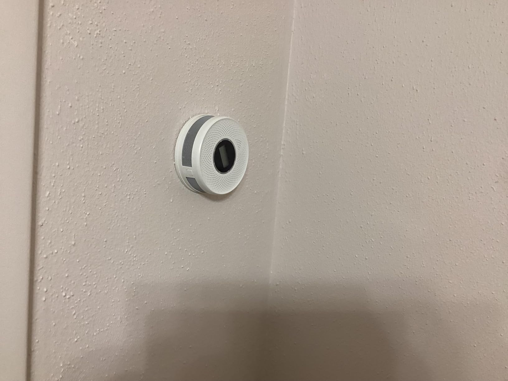 10-Year Battery Wireless Interconnected Smoke and Carbon Monoxide Detector, Smart Interlink Smoke CO Alarm with Digital Display, Fire and CO Combo Alarm for Home (3 Pack) Customer Review 10-Year Battery Wireless Interconnected Smoke and Carbon Monoxide Detector, Smart Interlink Smoke CO Alarm with Digital Display, Fire and CO Combo Alarm for Home (3 Pack) - Customer Photo 1