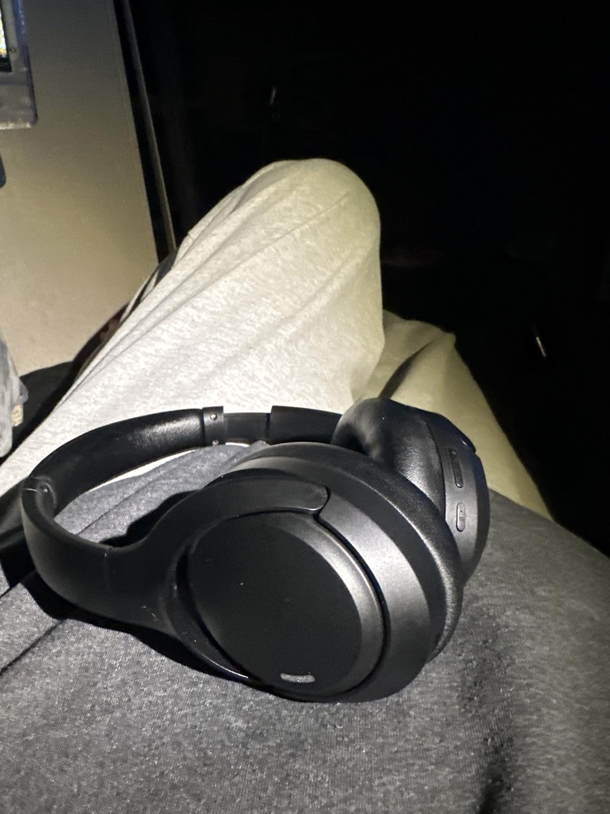 Hybrid Active Noise Cancelling Headphones Wireless, 120Hrs Playtime, 6 ENC Clear Mic, Over Ear Bluetooth Headphones with Hi-Res Audio Comfort Earcup Foldable ANC Headphone for Travel Game Home Office Customer Review Hybrid Active Noise Cancelling Headphones Wireless, 120Hrs Playtime, 6 ENC Clear Mic, Over Ear Bluetooth Headphones with Hi-Res Audio Comfort Earcup Foldable ANC Headphone for Travel Game Home Office - Customer Photo 1