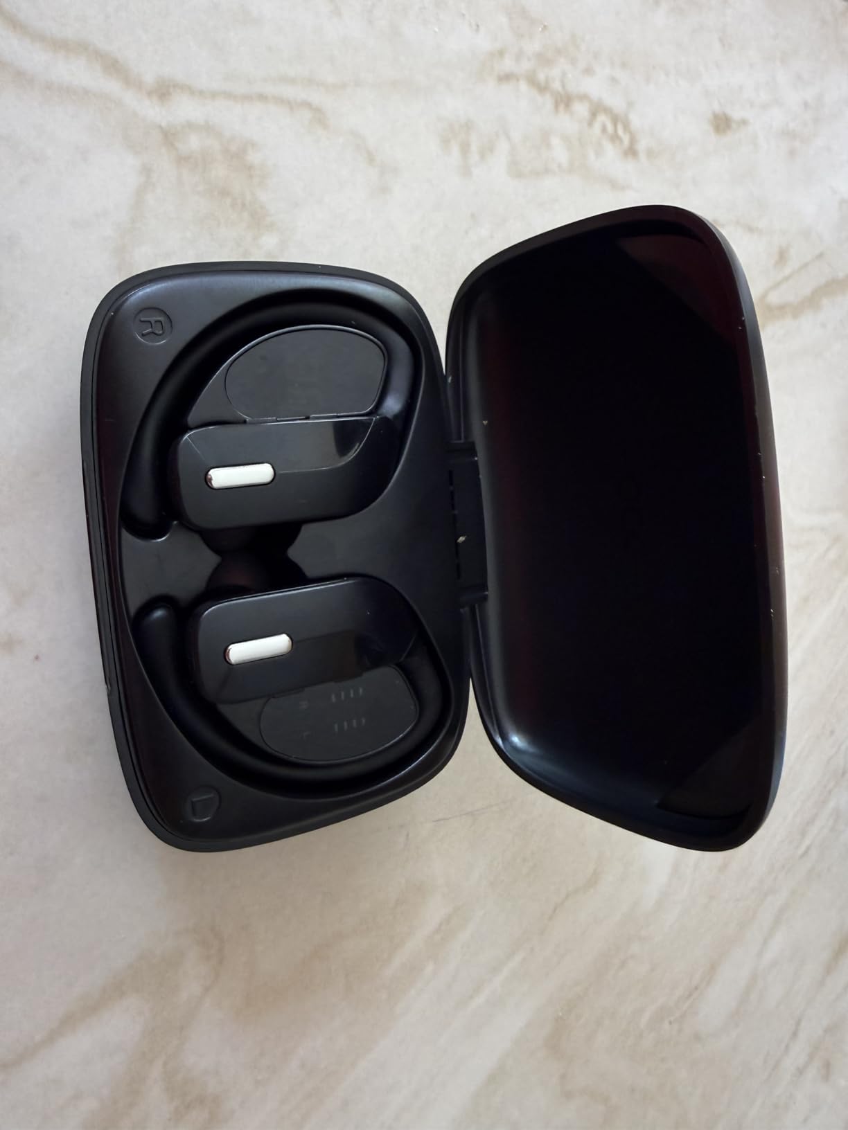 occiam Sport Wireless Earbuds Bluetooth Headphones 80hrs Playtime Deep Bass Ear Buds with Earhook Noise Cancelling Mic Waterproof Earphones for Workout Running Black Customer Review occiam Sport Wireless Earbuds Bluetooth Headphones 80hrs Playtime Deep Bass Ear Buds with Earhook Noise Cancelling Mic Waterproof Earphones for Workout Running Black - Customer Photo 1