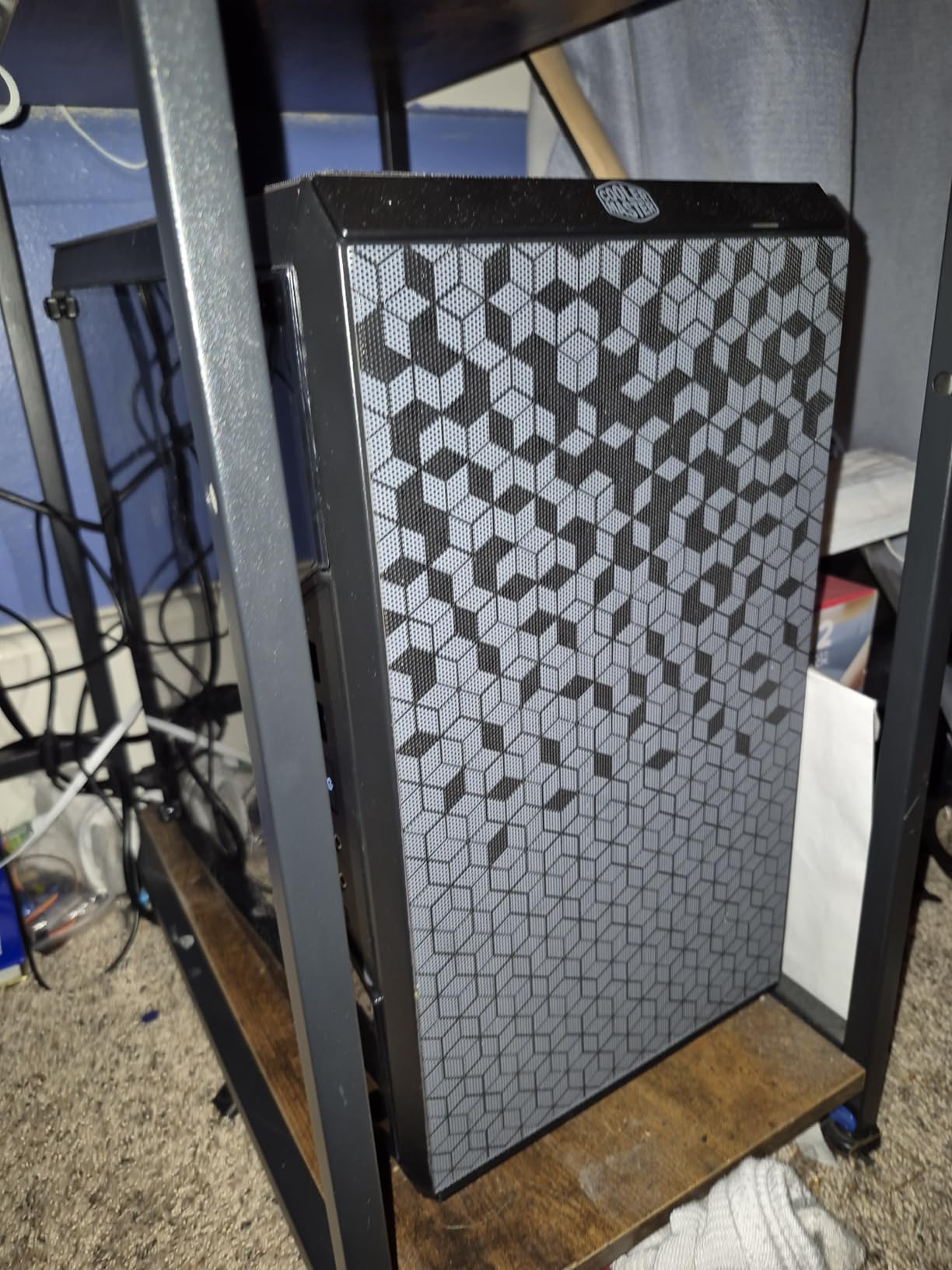 Cooler Master MasterBox Q300L Micro-ATX Tower with Magnetic Design Dust Filter, Transparent Acrylic Side Panel, Adjustable I/O & Fully Ventilated Airflow, Black (MCB-Q300L-KANN-S00) customer photo 2