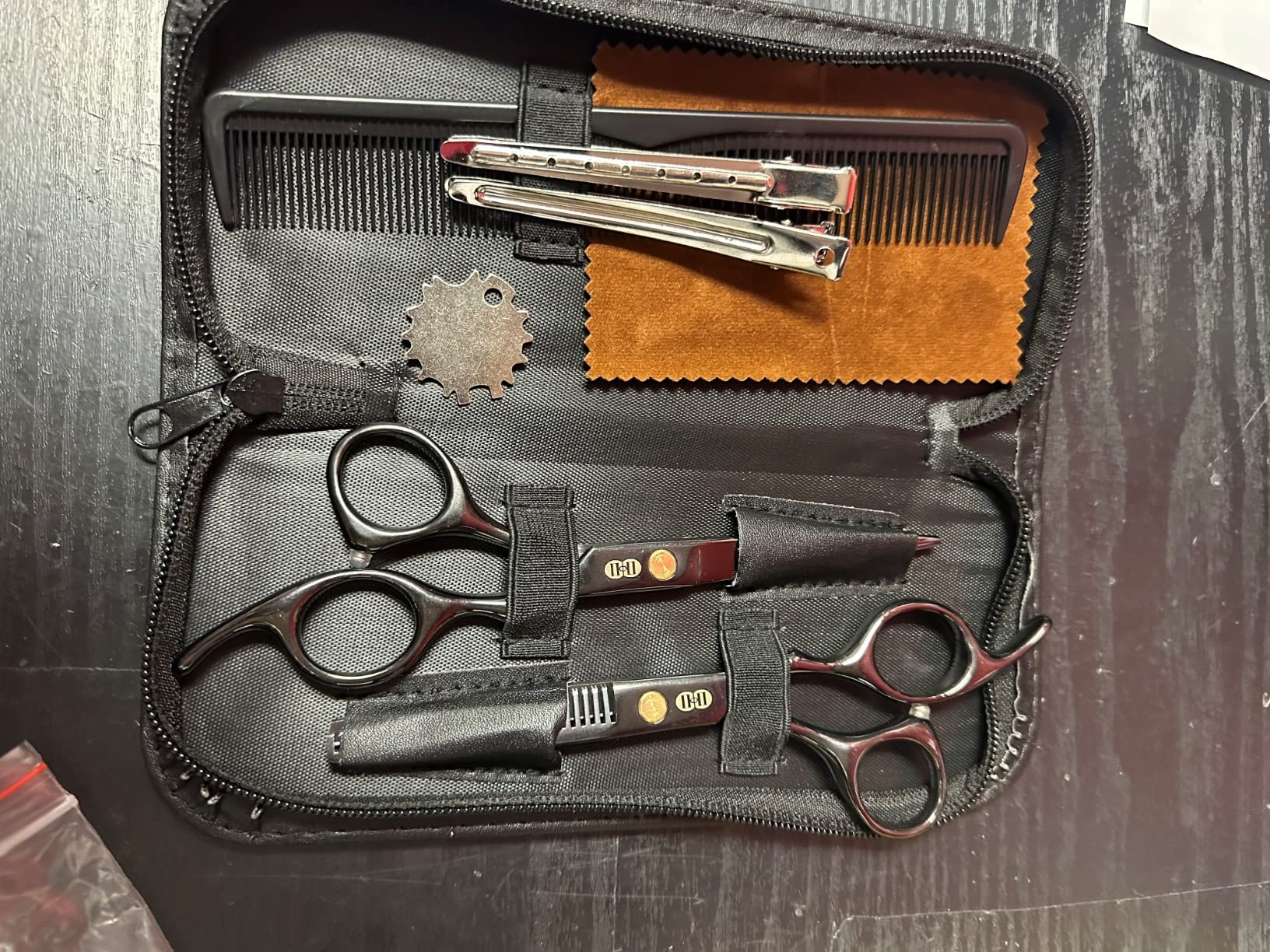 CIICII Hair Cutting Scissors Shears Kit, Professional Barber Haircut Scissors Set (6.7 Inch Hair Beard Hairdressing Trimming Haircutting Thinning Shears) for Men Women Hairdresser Home Salon (Black) customer photo 2