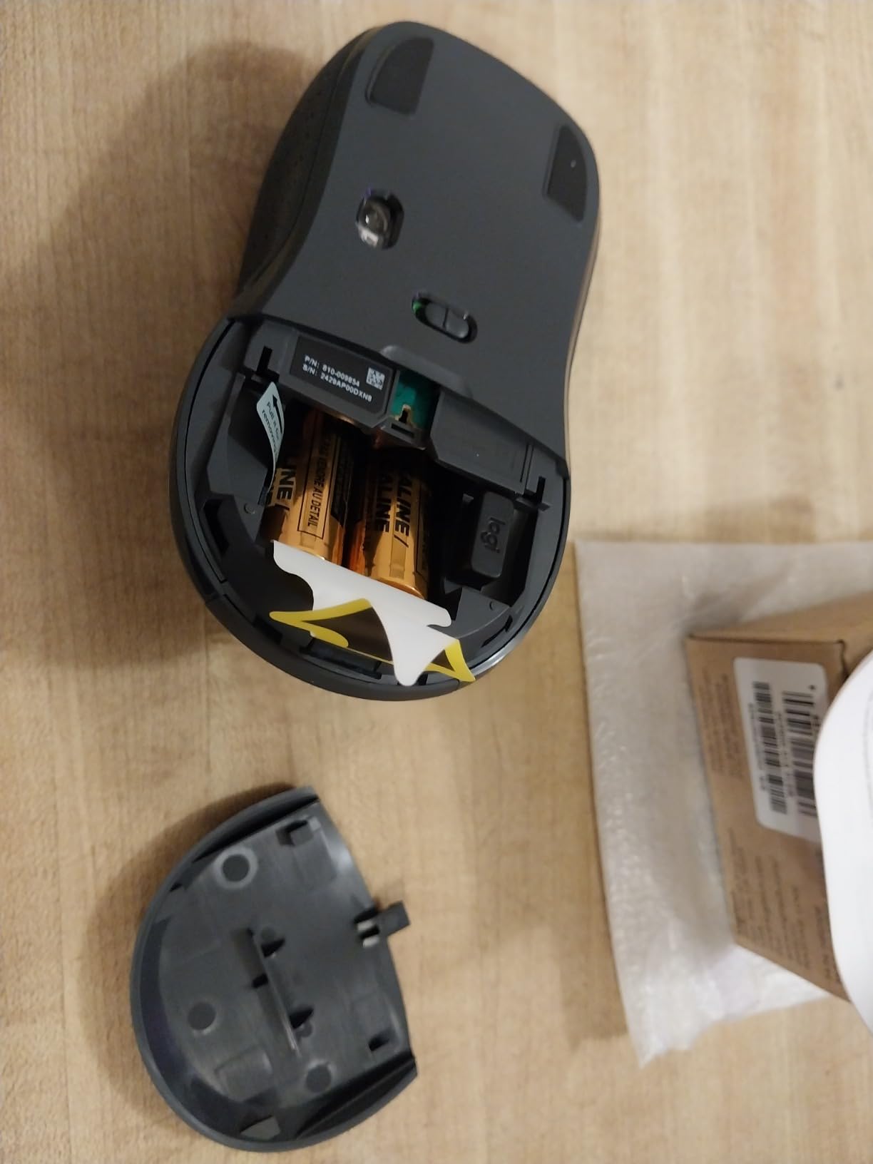 Logitech M510 Wireless Mouse, Mouse for Laptop and PC with USB Unifying Receiver, Programmable Buttons - Graphite customer photo 1