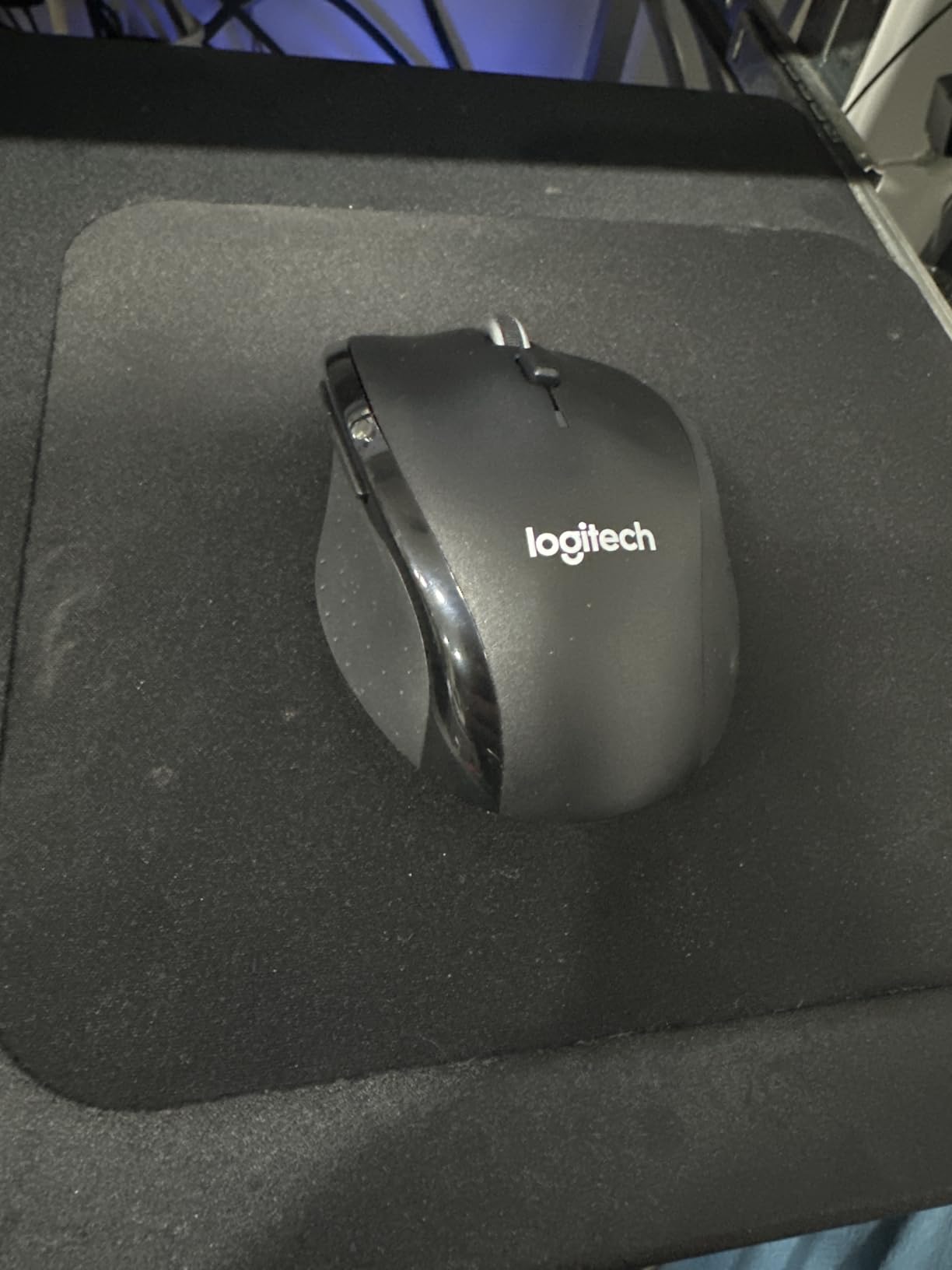 M705 Marathon Wireless Mouse, Gaming Mouse Wireless, 2.4 GHz USB-A Receiver, 5-Programmable Buttons, 3-Year Battery, PC, Mac, Laptop, Chromebook - Black customer photo 1