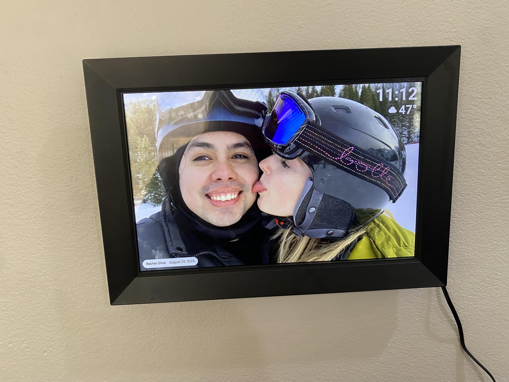 BIGASUO Digital Picture Frame, 10.1