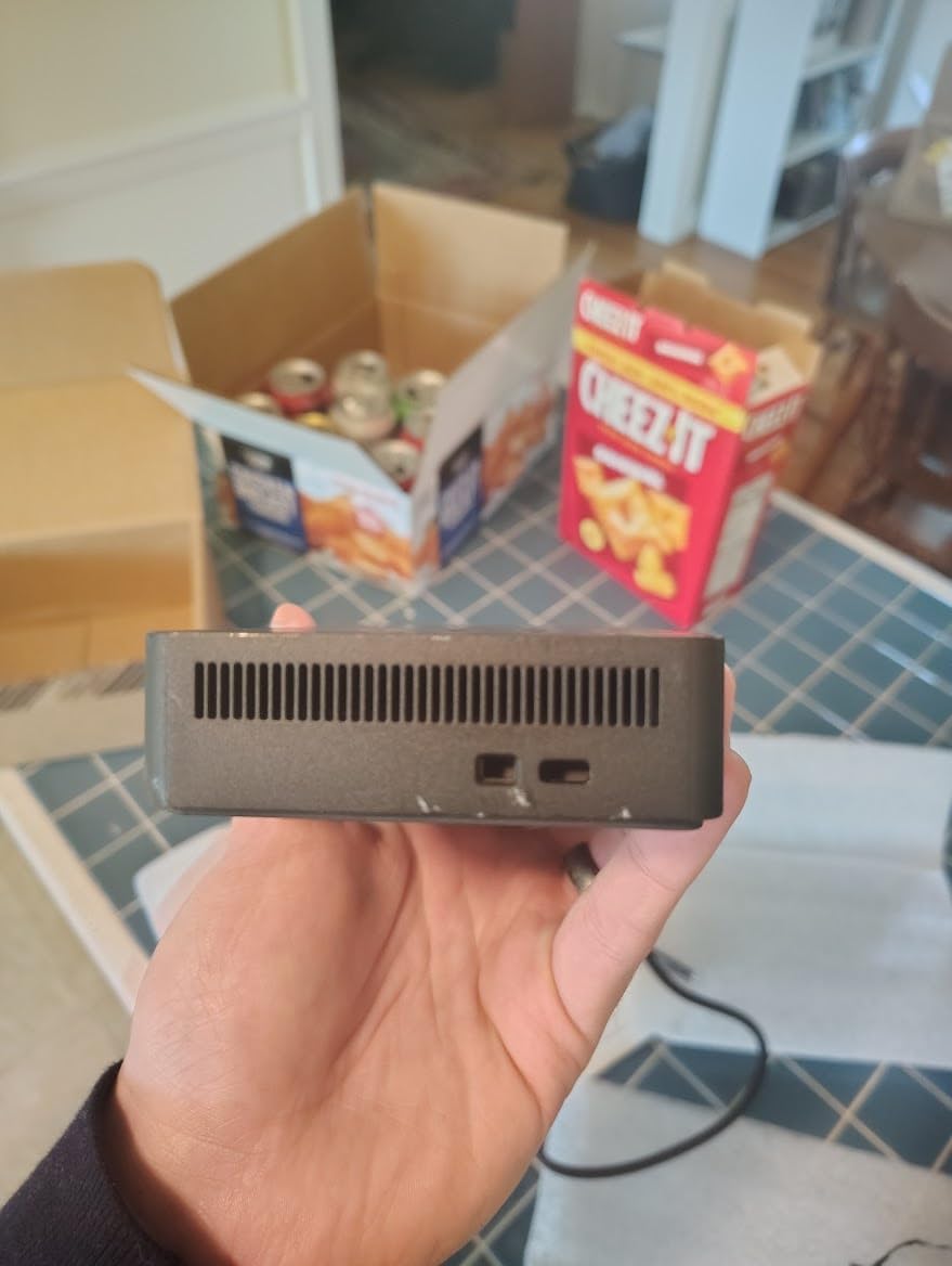 Dell ThunderBolt 4 Dock (WD22TB4) customer photo 2