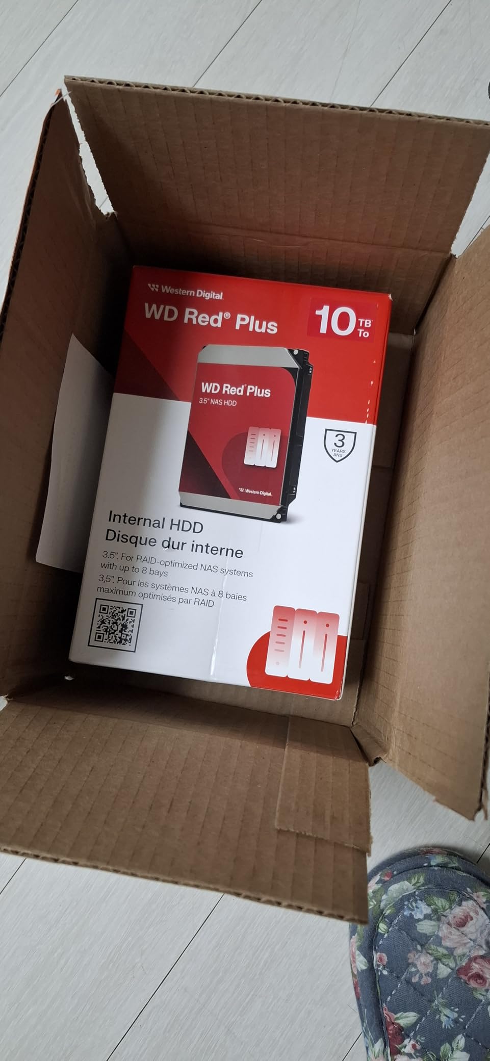 Western Digital 4TB WD Red Plus NAS Internal Hard Drive HDD - 5400 RPM, SATA 6 Gb/s, CMR, 256 MB Cache, 3.5