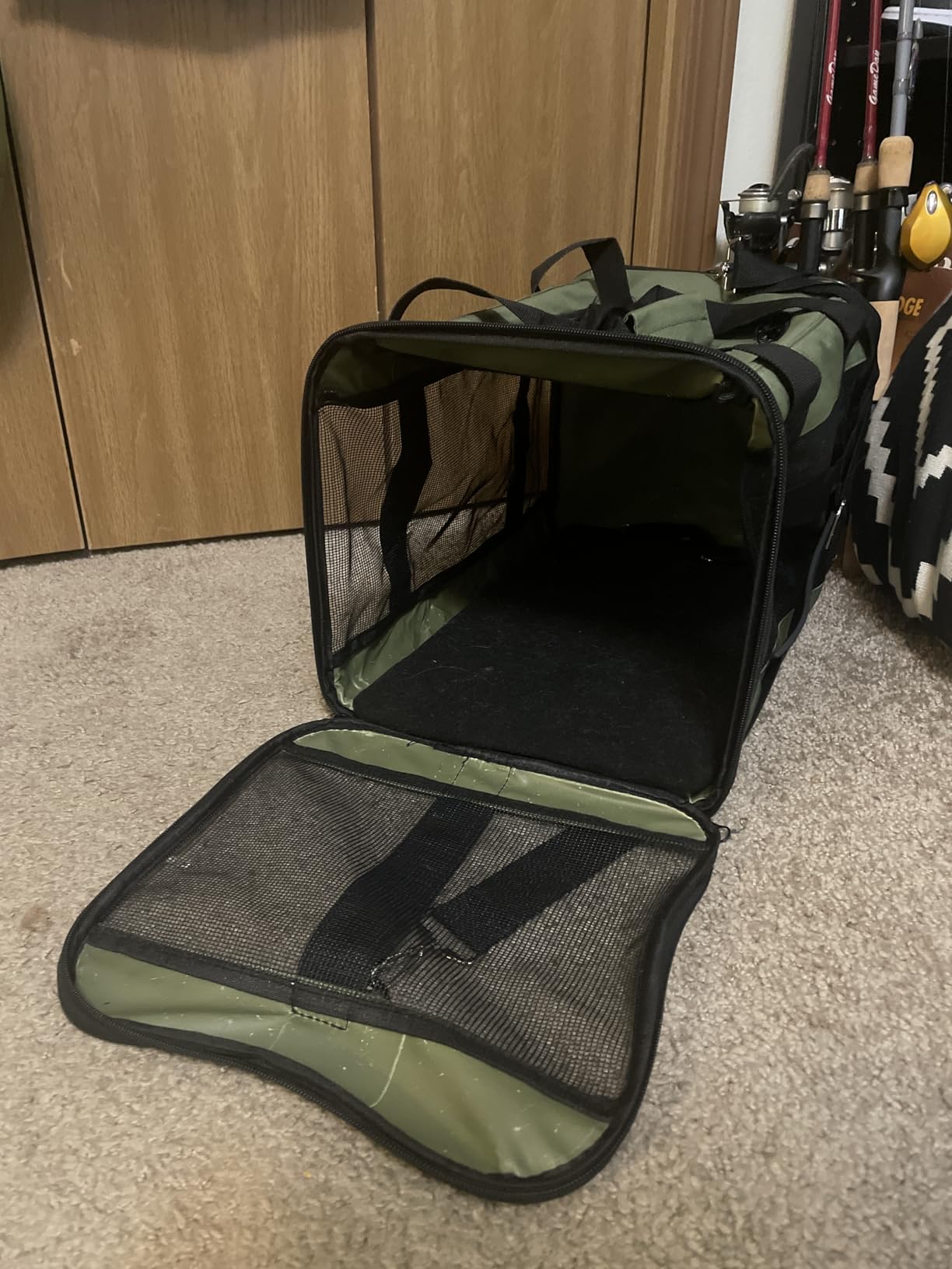 Cat Carrier Airline Approved, Soft-Sided Dog Carrier with Inner Safety Leash, Pet Transport Carrier for Small-Medium Cats Puppies up to 15 Lbs, Collapsible Travel Kitten Carrier Bag -BlackM customer photo 2