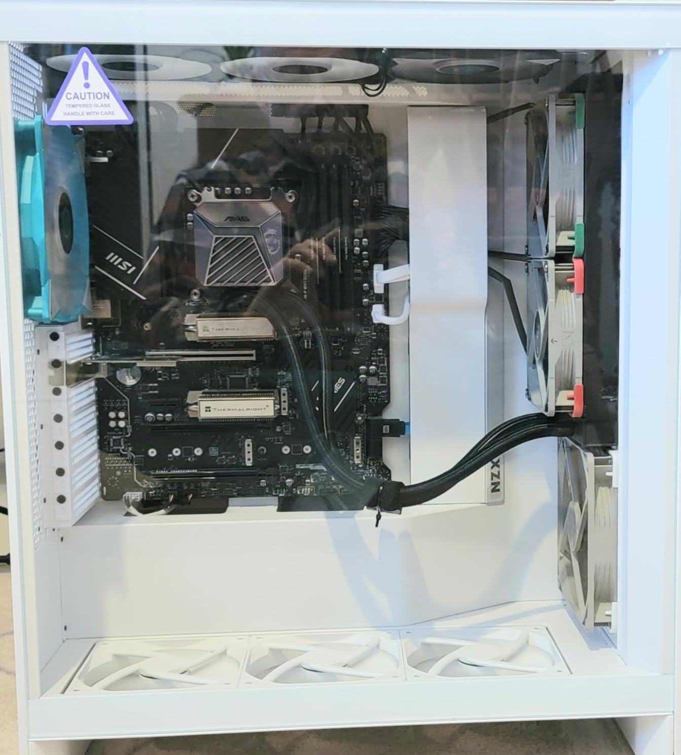NZXT H7 Flow 2024 - Mid-Tower ATX Airflow Case - Includes Pre-Installed 3 x 120mm Fans - Supports Bottom Fans for Dedicated GPU Cooling - Cable Management - Black customer photo 2
