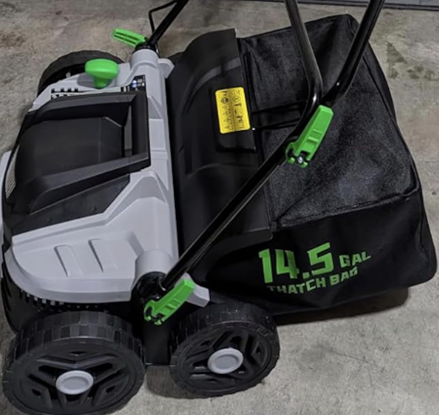 16-Inch 15.5 Amp 2-in-1 Electric Dethatcher and Scarifier with 14.5-Gallon Removable Thatch Collection Bag, Lawn Dethatcher with 5-Position Depth Adjustment, Quick-Fold, Keeps Lawn Healthy customer photo 2