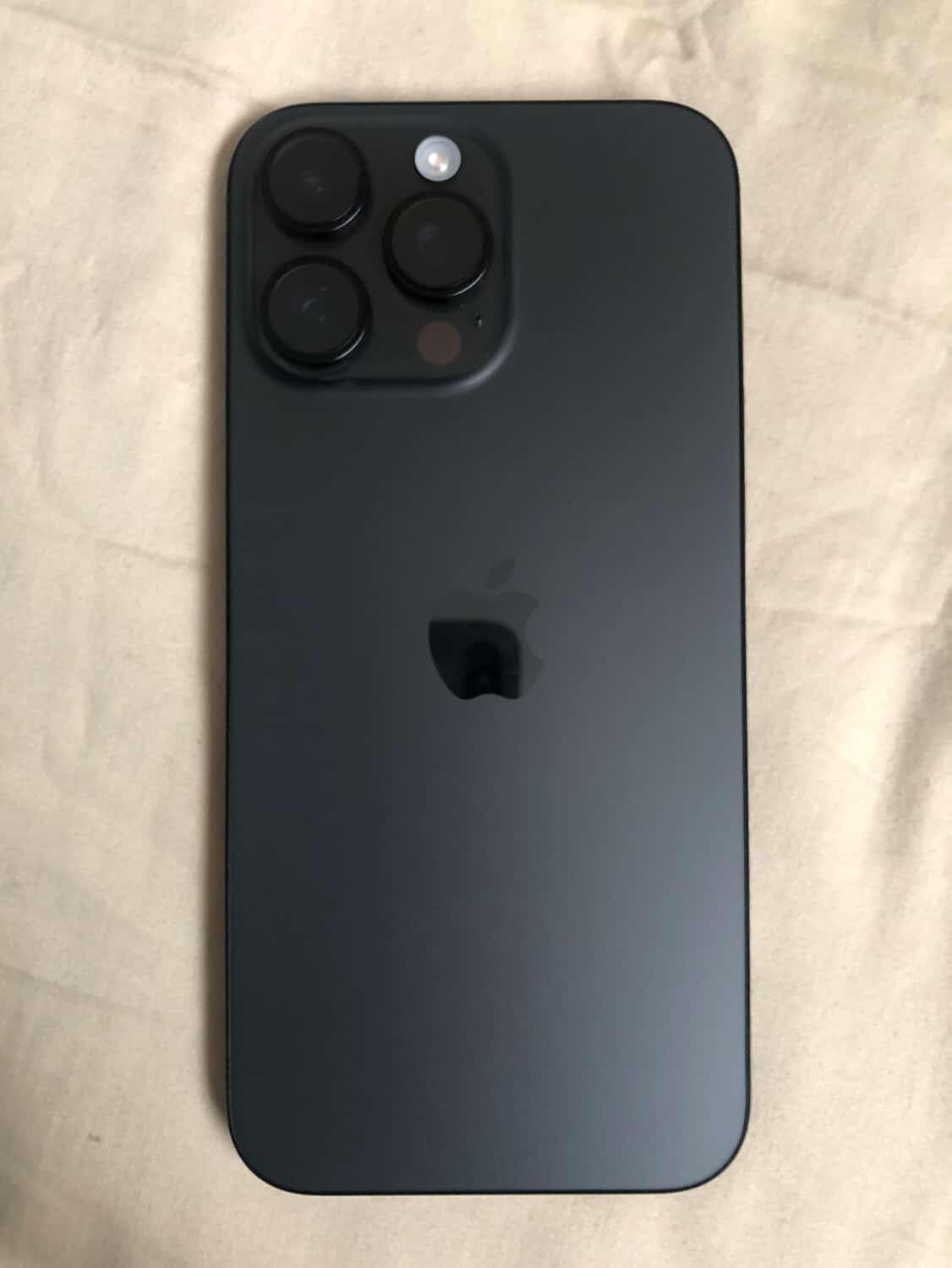 Apple iPhone 16 Pro Max, US Version, 512GB, Black Titanium - Unlocked (Renewed) customer photo 2