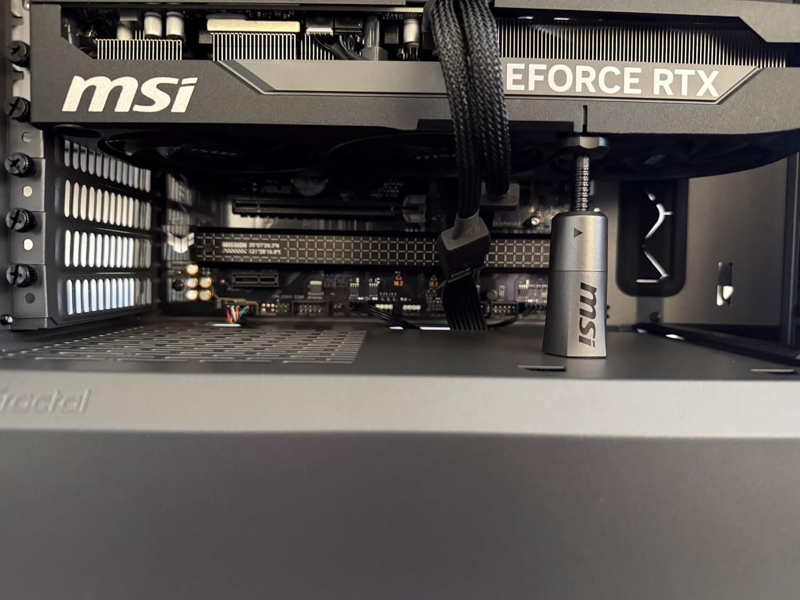 ASUS TUF Gaming B850-PLUS WiFi AMD AM5 B850 ATX Motherboard, 14+2+1 80A Stages, AI Ready, DDR5, PCIe 5.0, 3X M.2, Wi-Fi 7, 2.5Gb LAN, DisplayPort, HDMI™, USB 10Gbps & 20Gbps Type-C®, BIOS Flashback™ customer photo 1