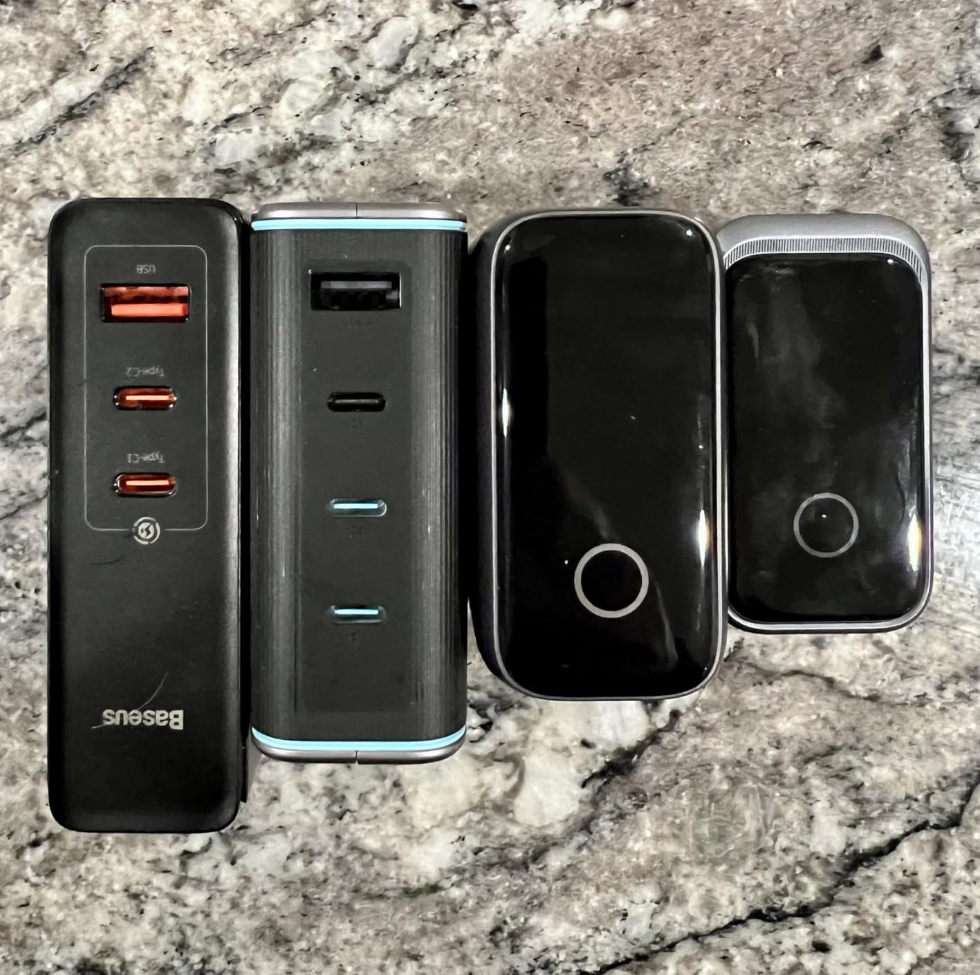 Anker Prime Charger, 160W 3-Port Compact GaN USB C Charger Block, Smart Display and Touch Control, 140W Max Charging via Any Single Port, for MacBook Pro/Air, Laptop, iPhone 17/16 Series(Non-Battery) customer photo 1
