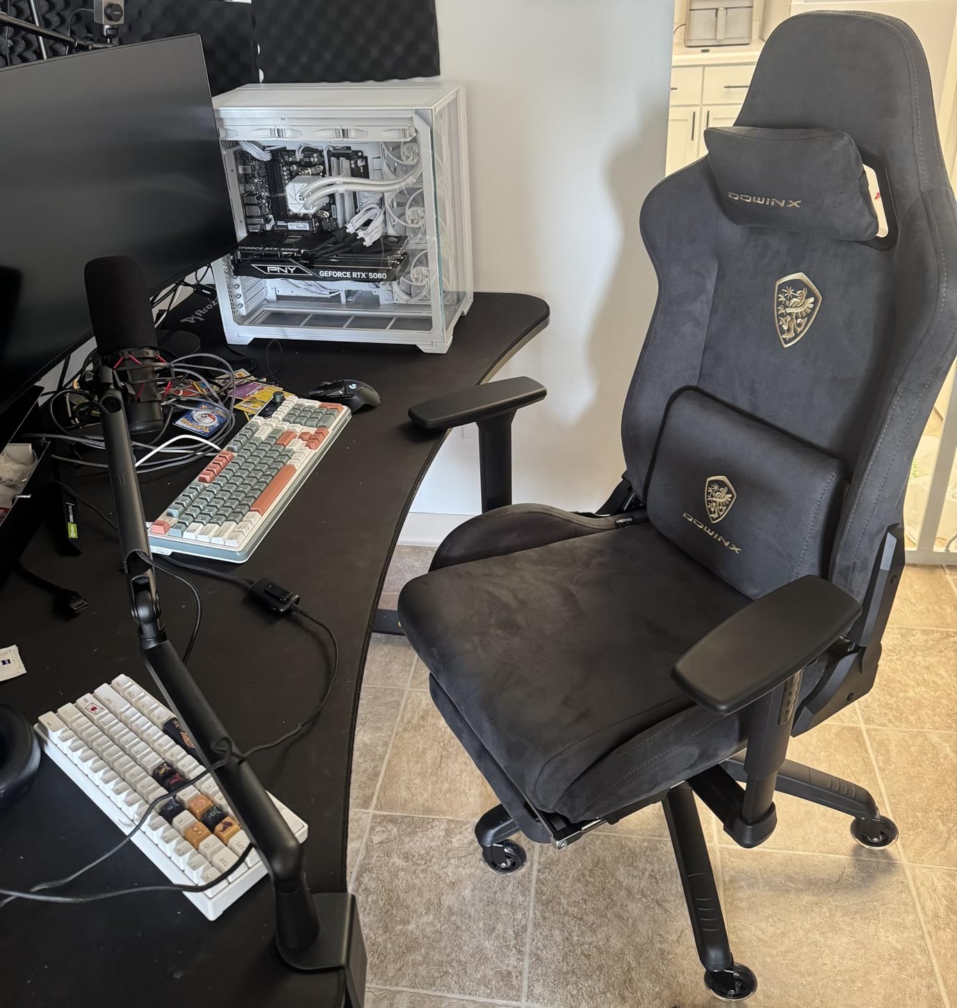 Dowinx Big and Tall Gaming Chair with Suede Fabric Breathable, Game Chairs for Adults with Oversized Thick Seat for 440lbs, Ergonomic Gamer Chair for Streaming & Long Gaming Sessions, Grey customer photo 1