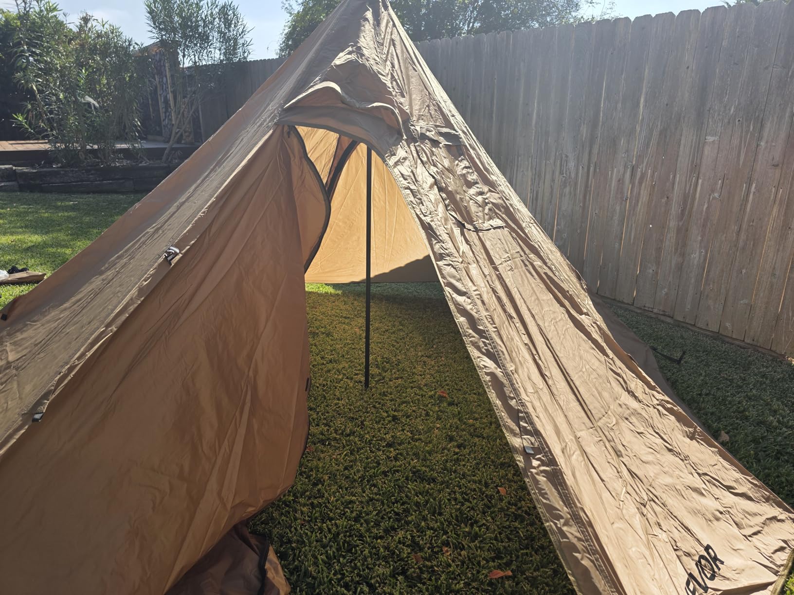 VEVOR Hot Tent, Camping Tipi Hot Tents with Stove Jack, Portable Winter Camping Tents with Snow Skirt, Easy Setup, Waterproof 4 Season Shelter Tents for Fishing Backpacking Customer Review VEVOR Hot Tent, Camping Tipi Hot Tents with Stove Jack, Portable Winter Camping Tents with Snow Skirt, Easy Setup, Waterproof 4 Season Shelter Tents for Fishing Backpacking - Customer Photo 2