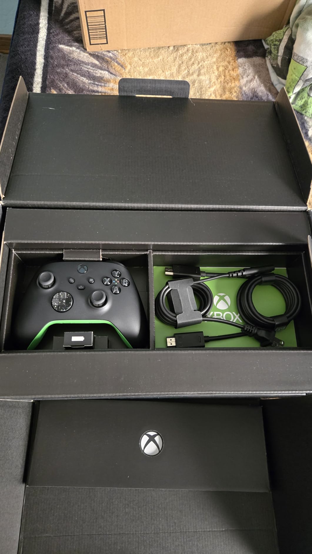 Xbox Series X 2 TB Disc Drive Galaxy Black Special Edition Bundle Includes Special Edition Wireless Controller customer photo 1